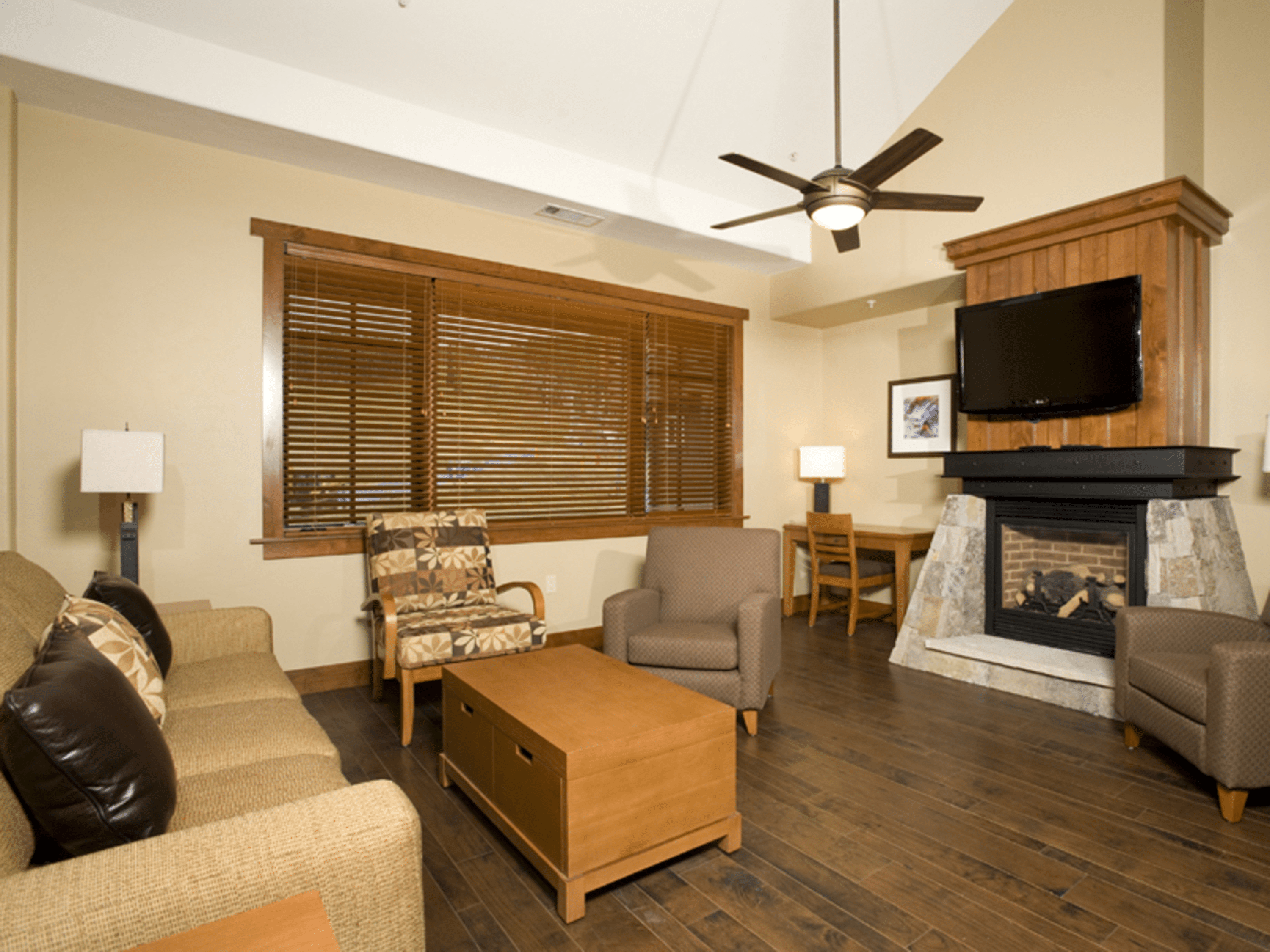 3 Bedroom Condominium