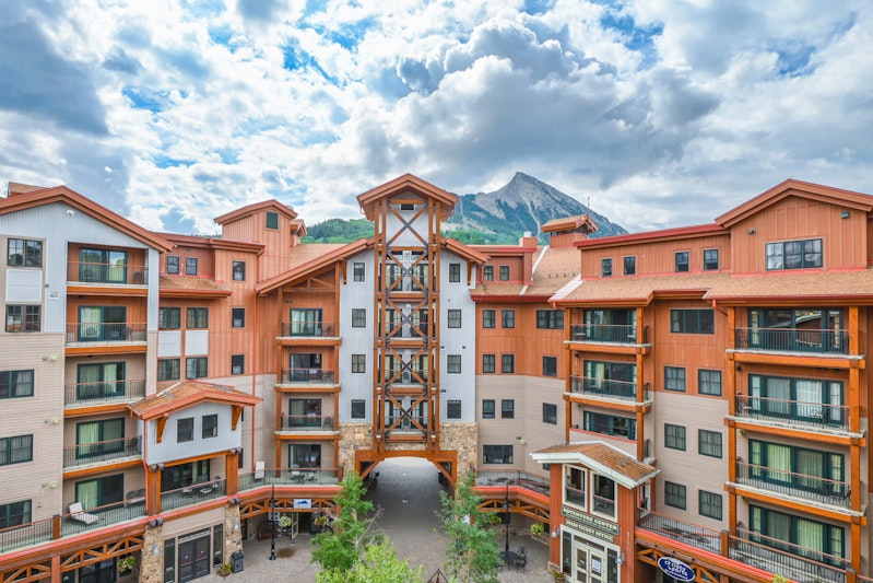 The Lodge at Mountaineer Square, A Vail Resorts Property