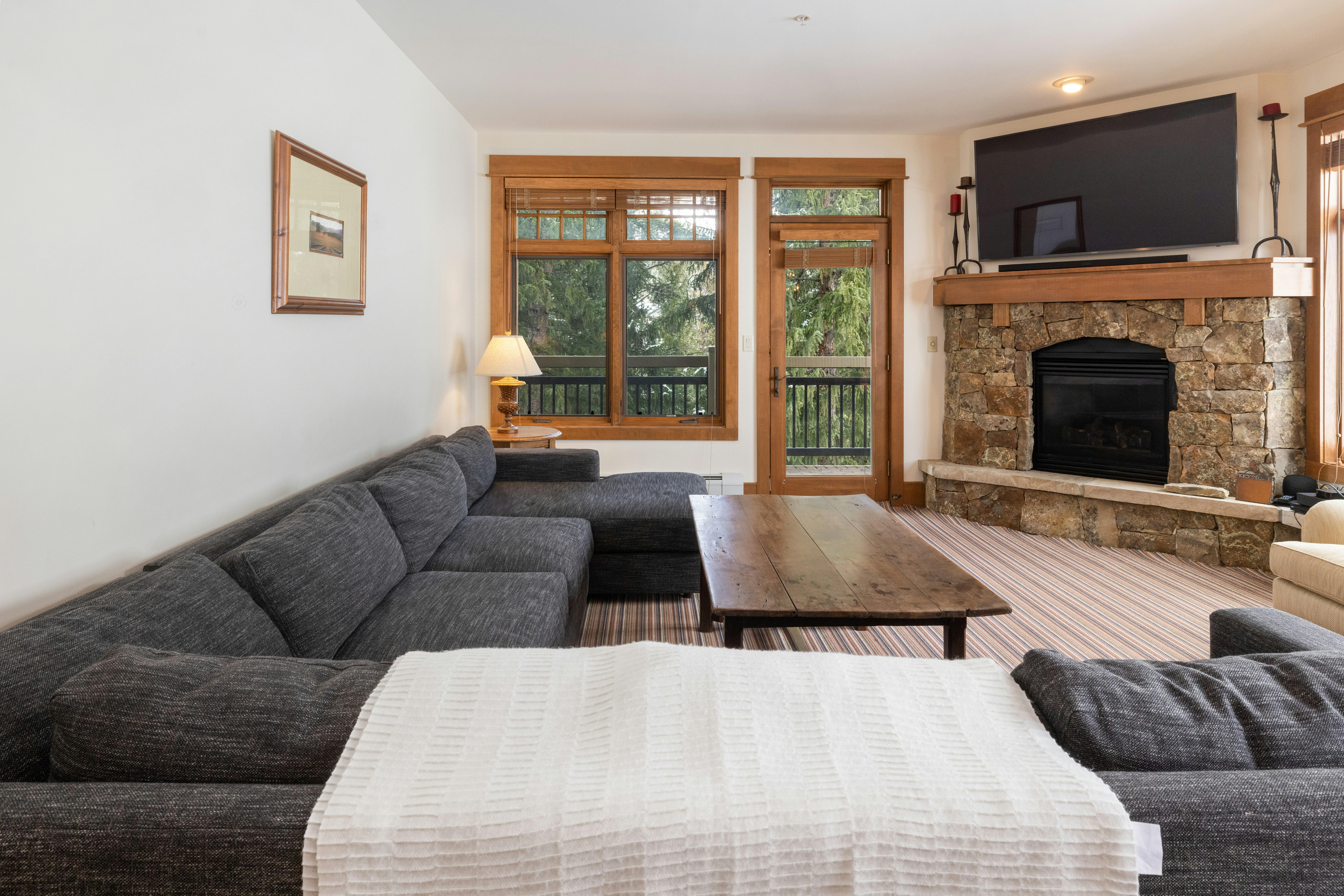 Lone Eagle | Premier 4 Bedroom 4 Bath Condominium