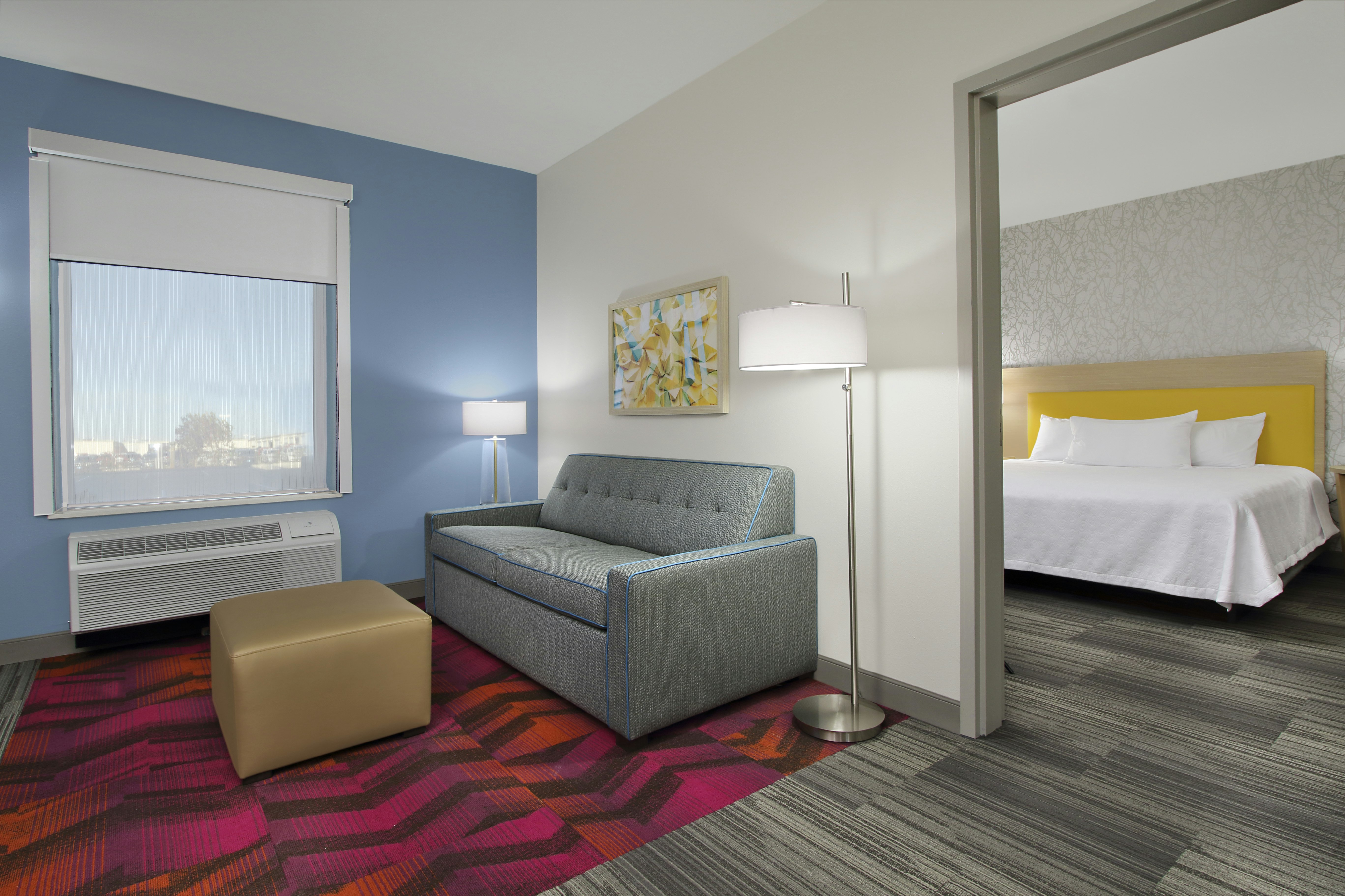 1 KING 1BDRM SUITE NONSMOK