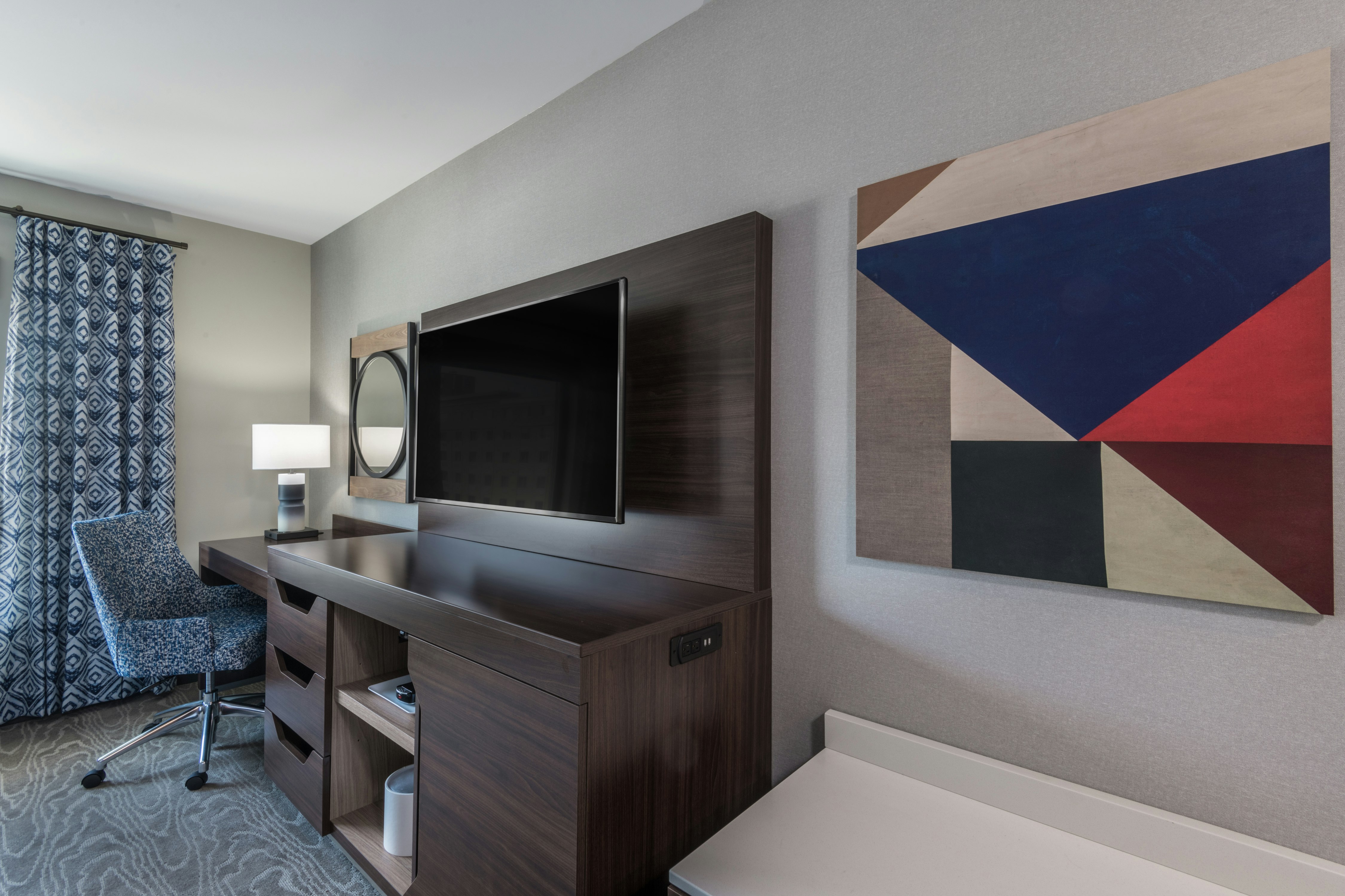 Hampton Inn & Suites Fort Wayne Downtown