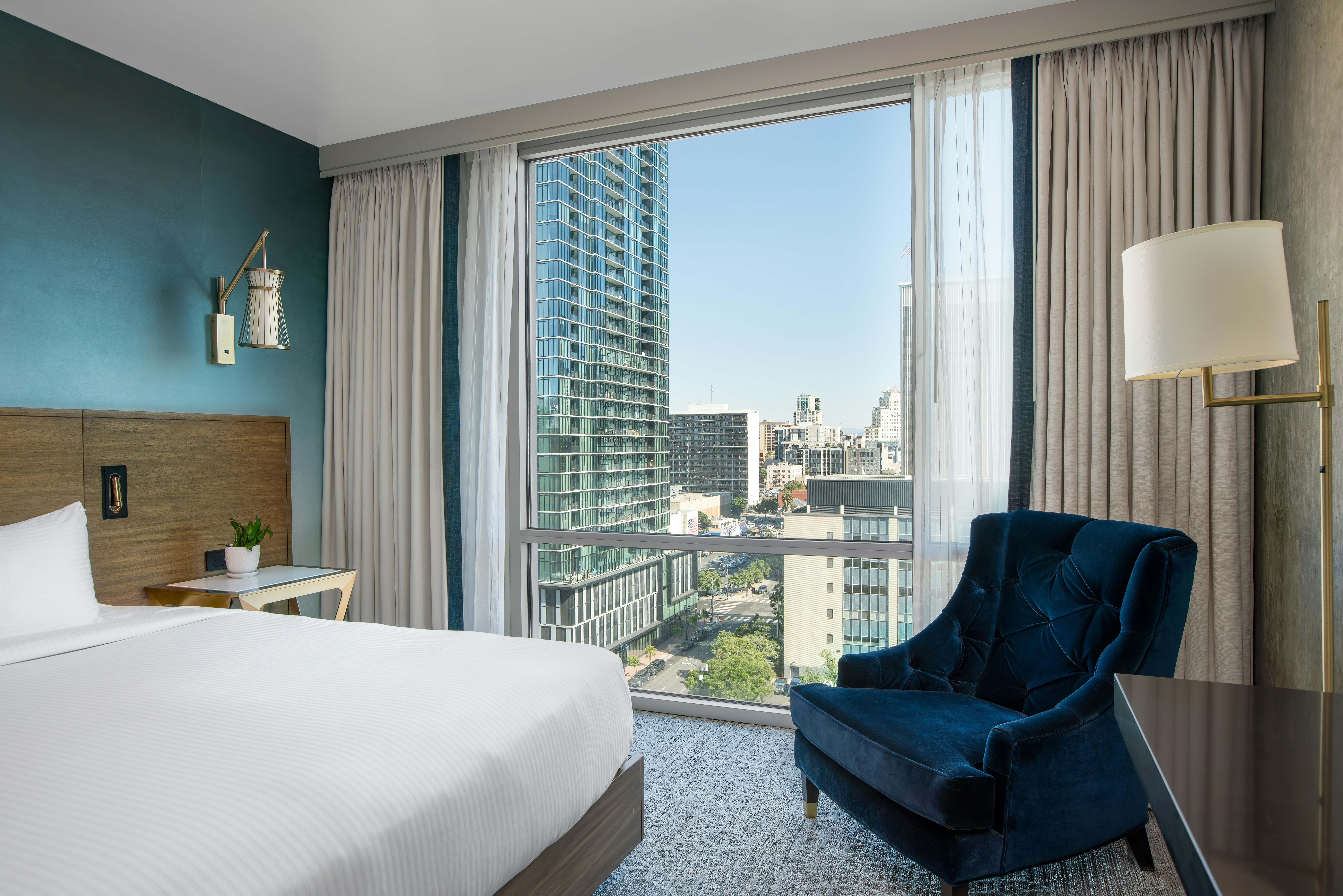 Carte Hotel San Diego Downtown, Curio Collection by Hilton
