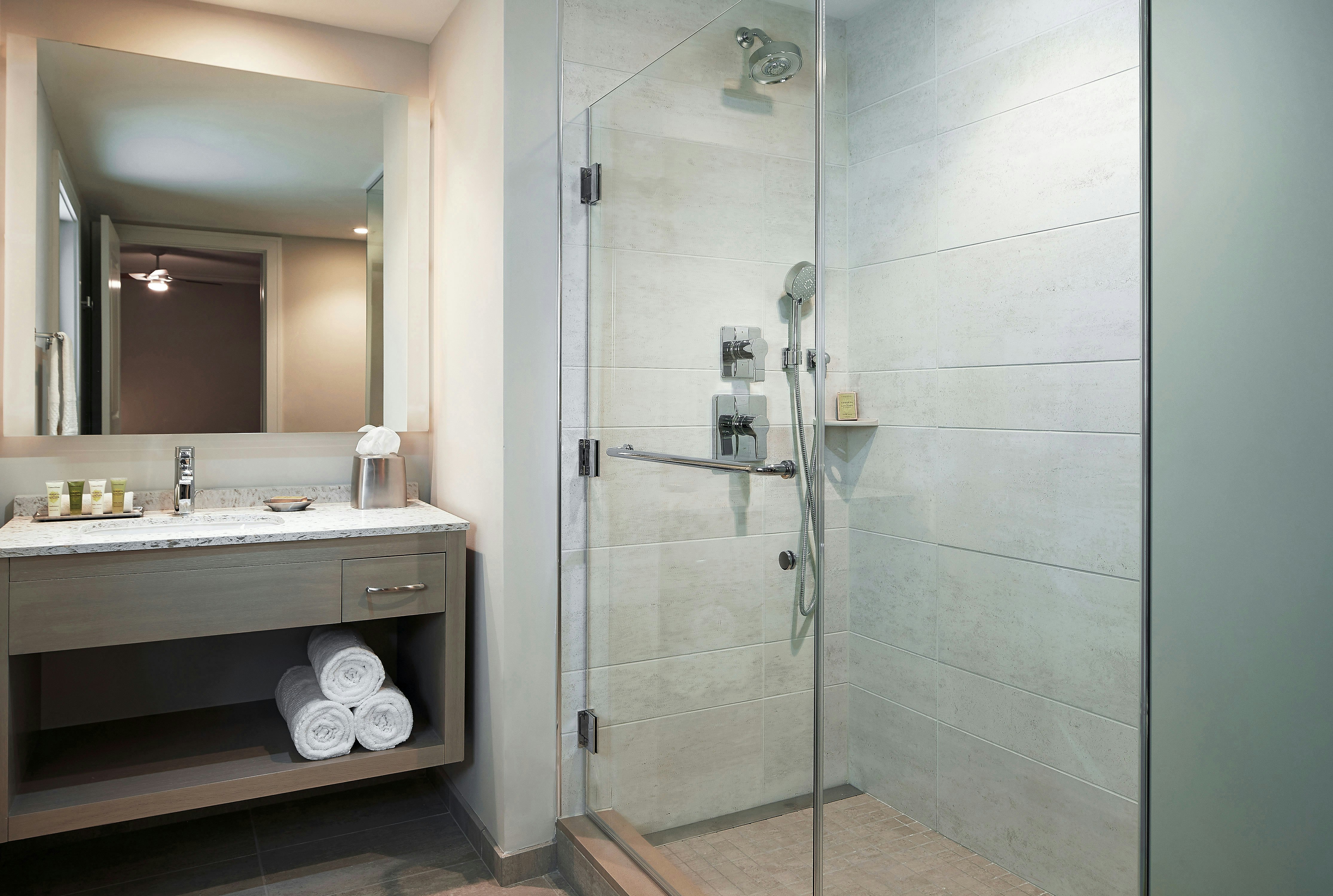 1 BDRM OCEANFRONT KING STE