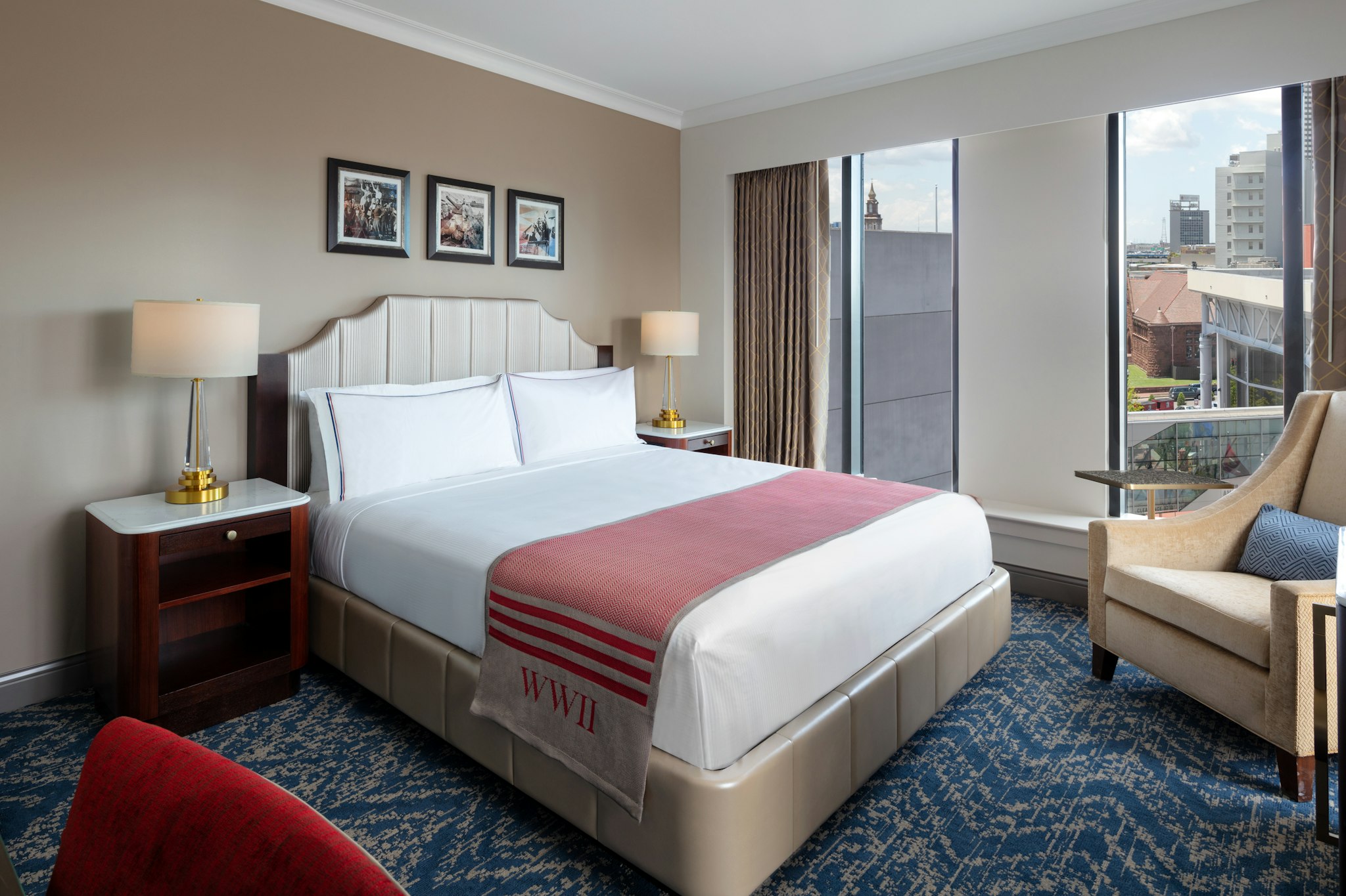The Higgins Hotel New Orleans, Curio Collection by Hilton