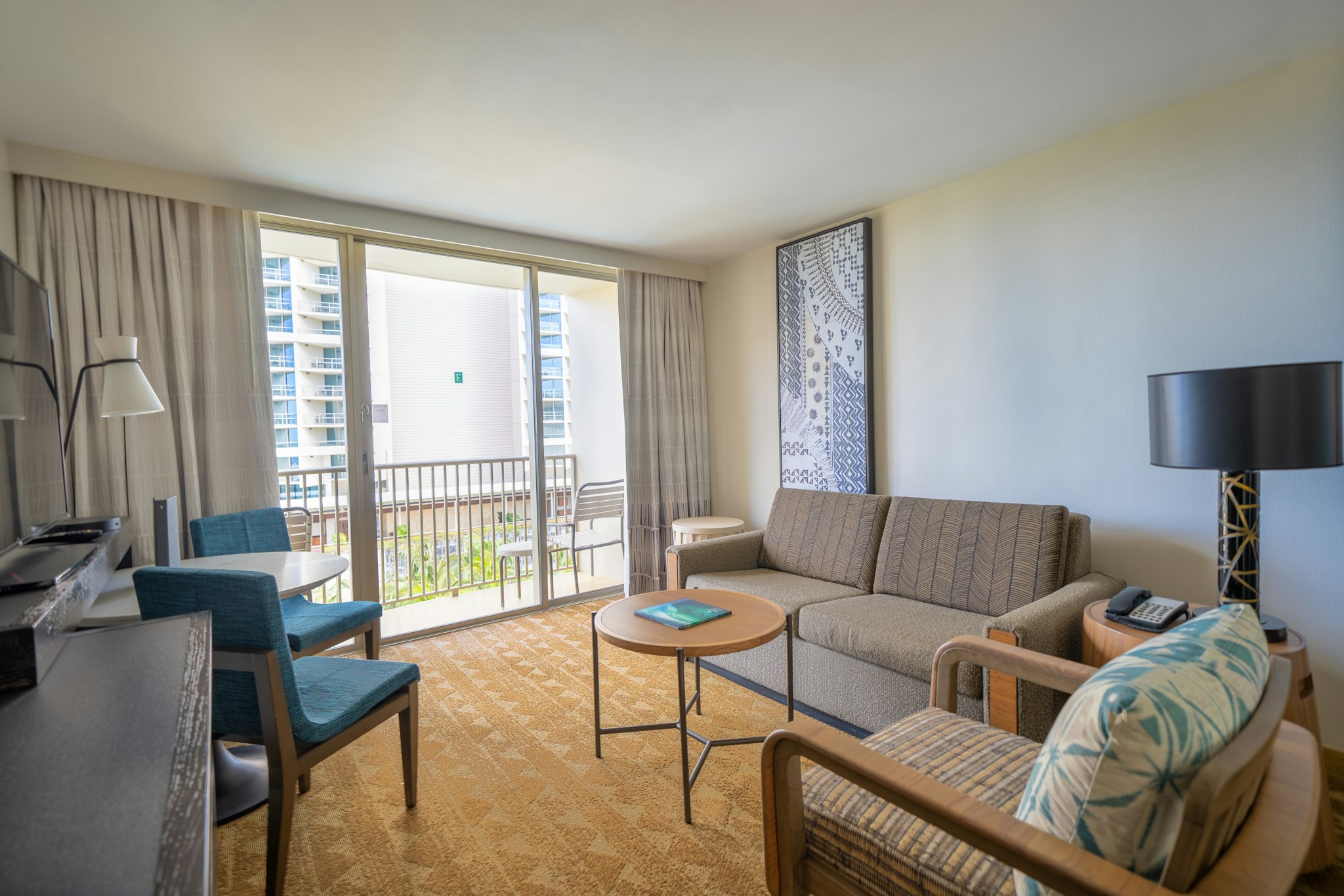 Embassy Suites by Hilton Waikiki Beach Walk