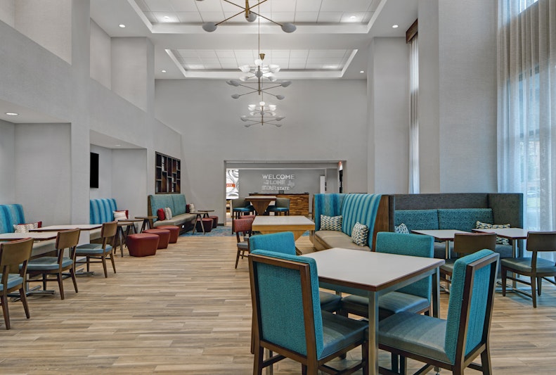 Hampton Inn & Suites by Hilton Farmers Branch Dallas