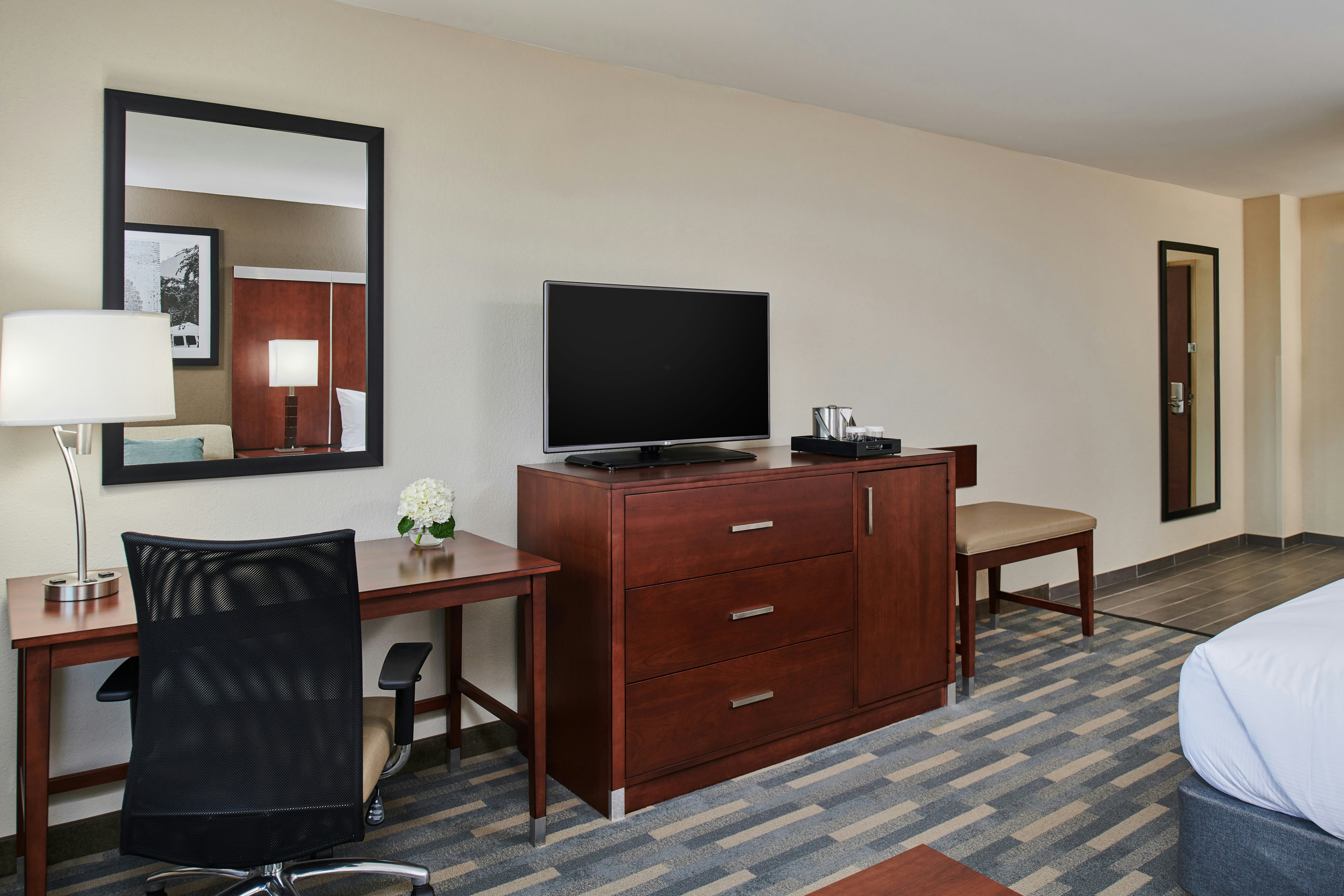 DoubleTree by Hilton Raleigh Crabtree Valley