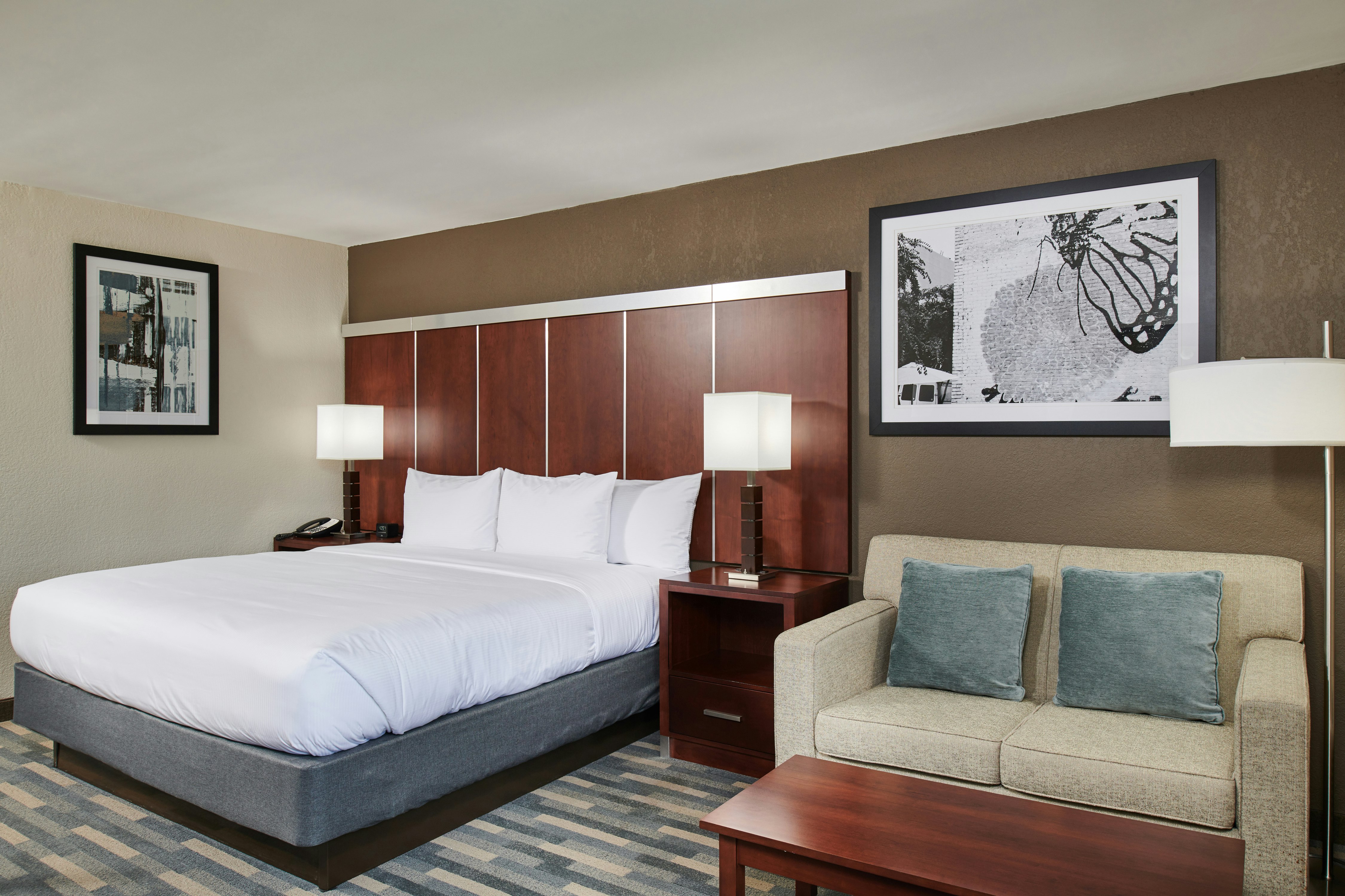 DoubleTree by Hilton Raleigh Crabtree Valley