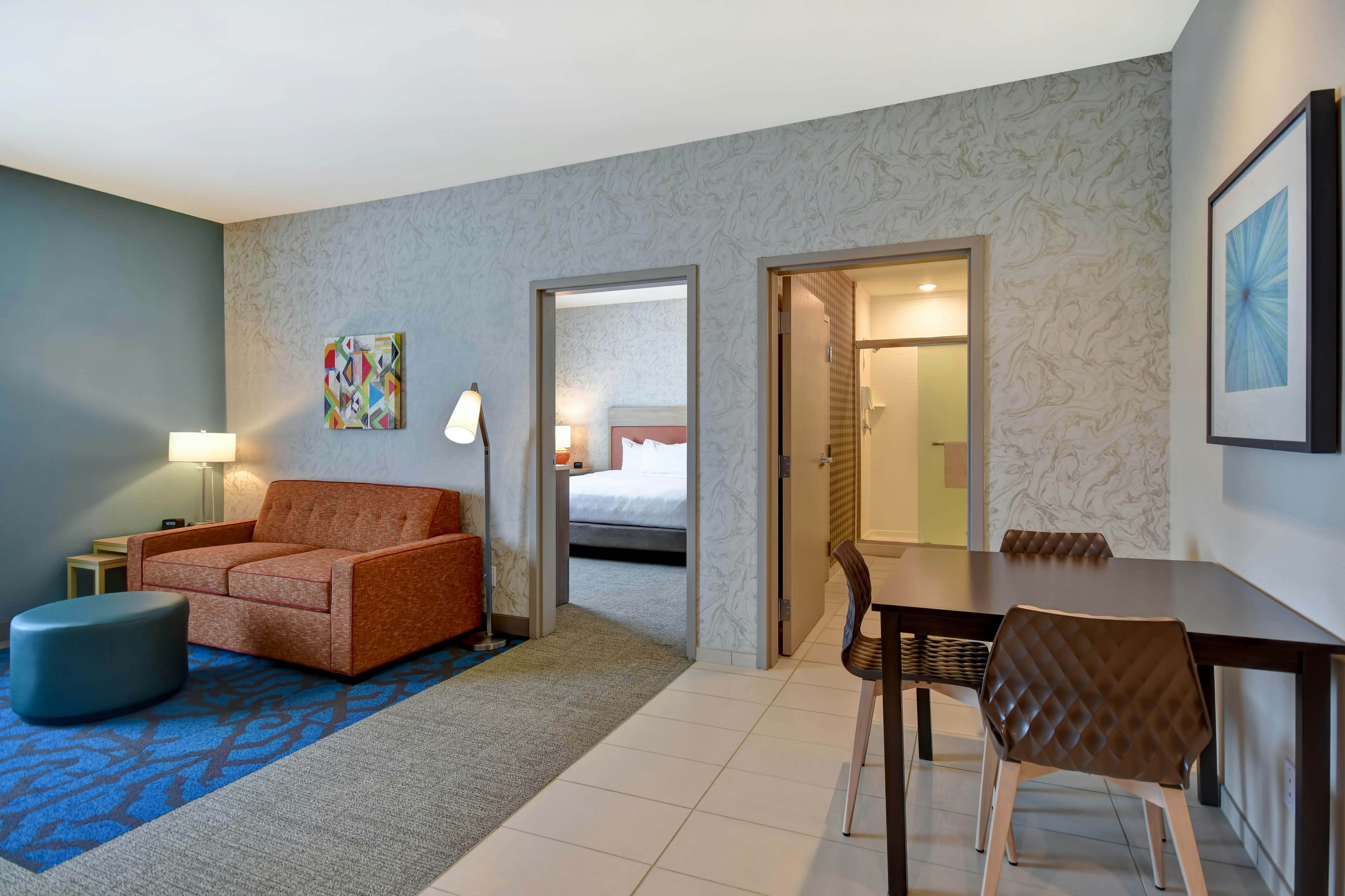 1 KING 1BDRM SUITE NONSMOK