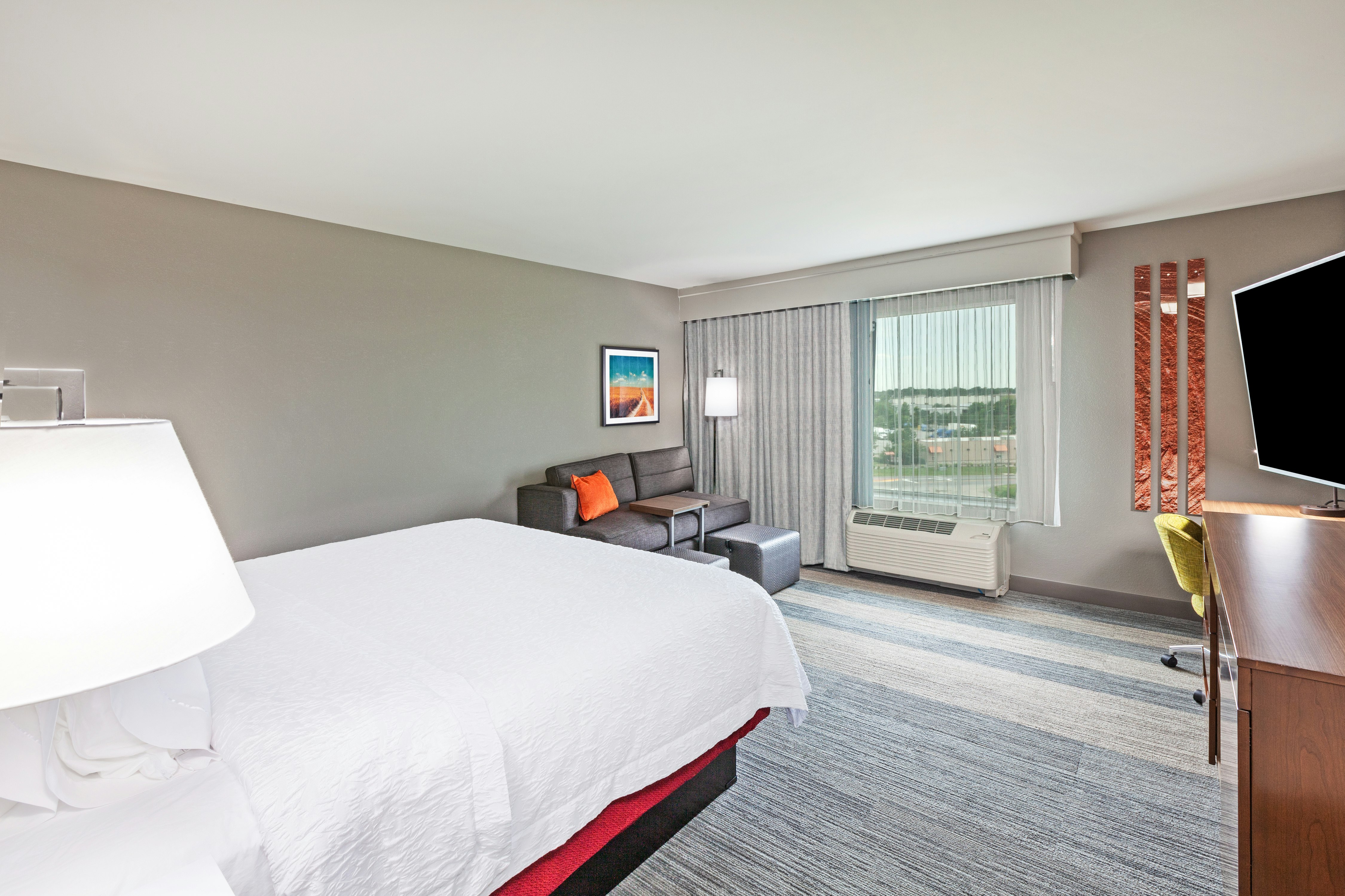 Hampton Inn by Hilton Gardner Conference Center