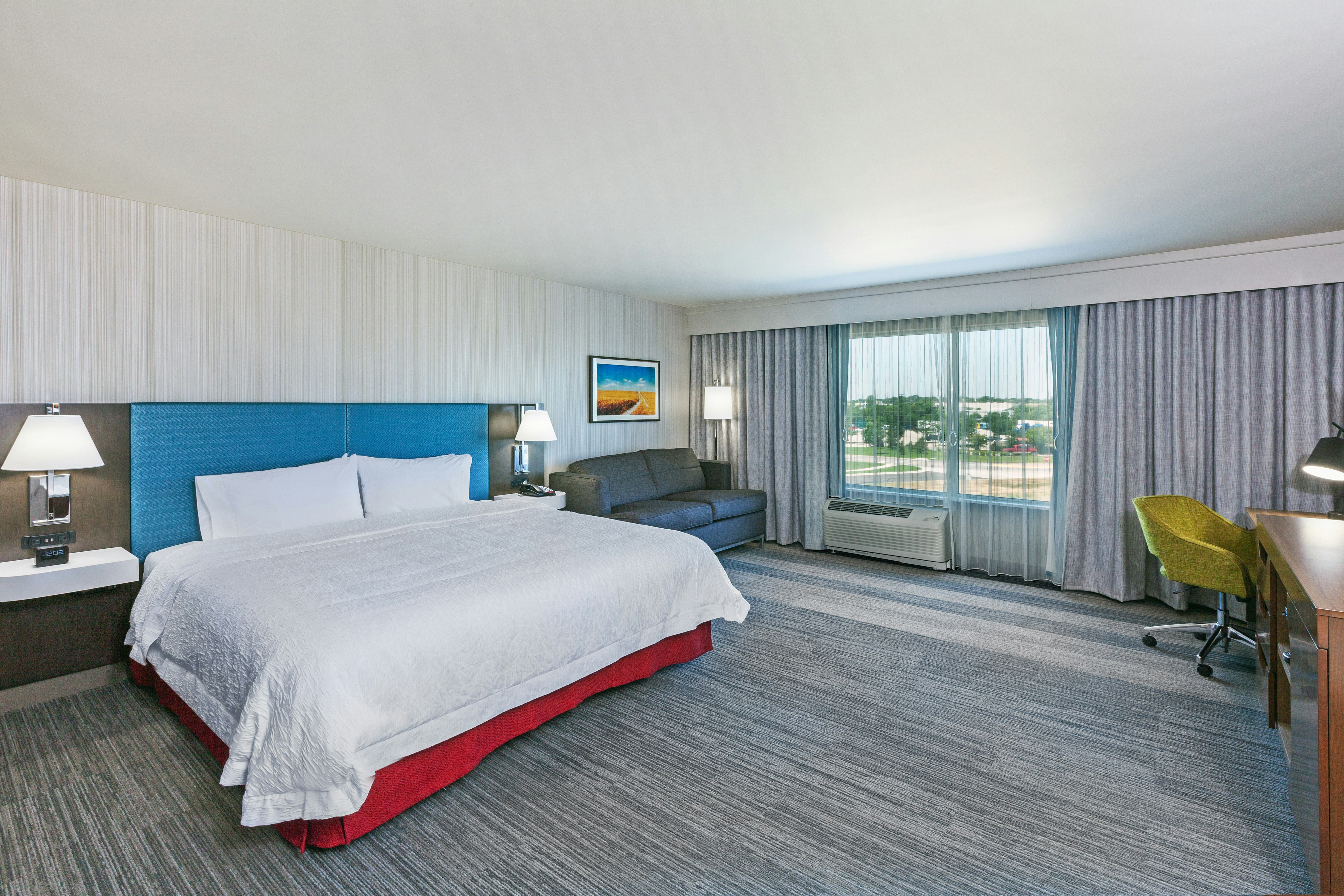 Hampton Inn by Hilton Gardner Conference Center
