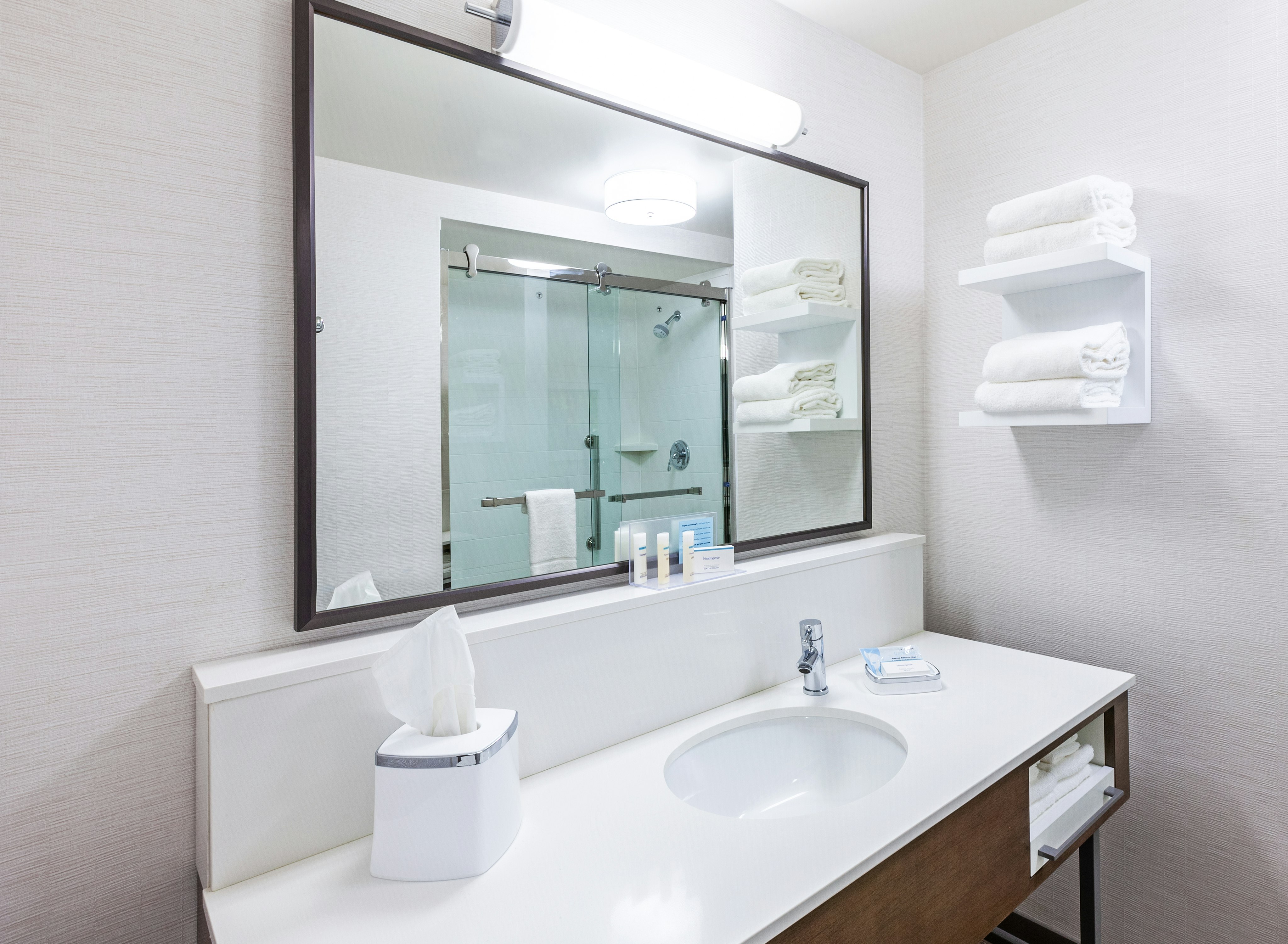 Hampton Inn by Hilton Gardner Conference Center