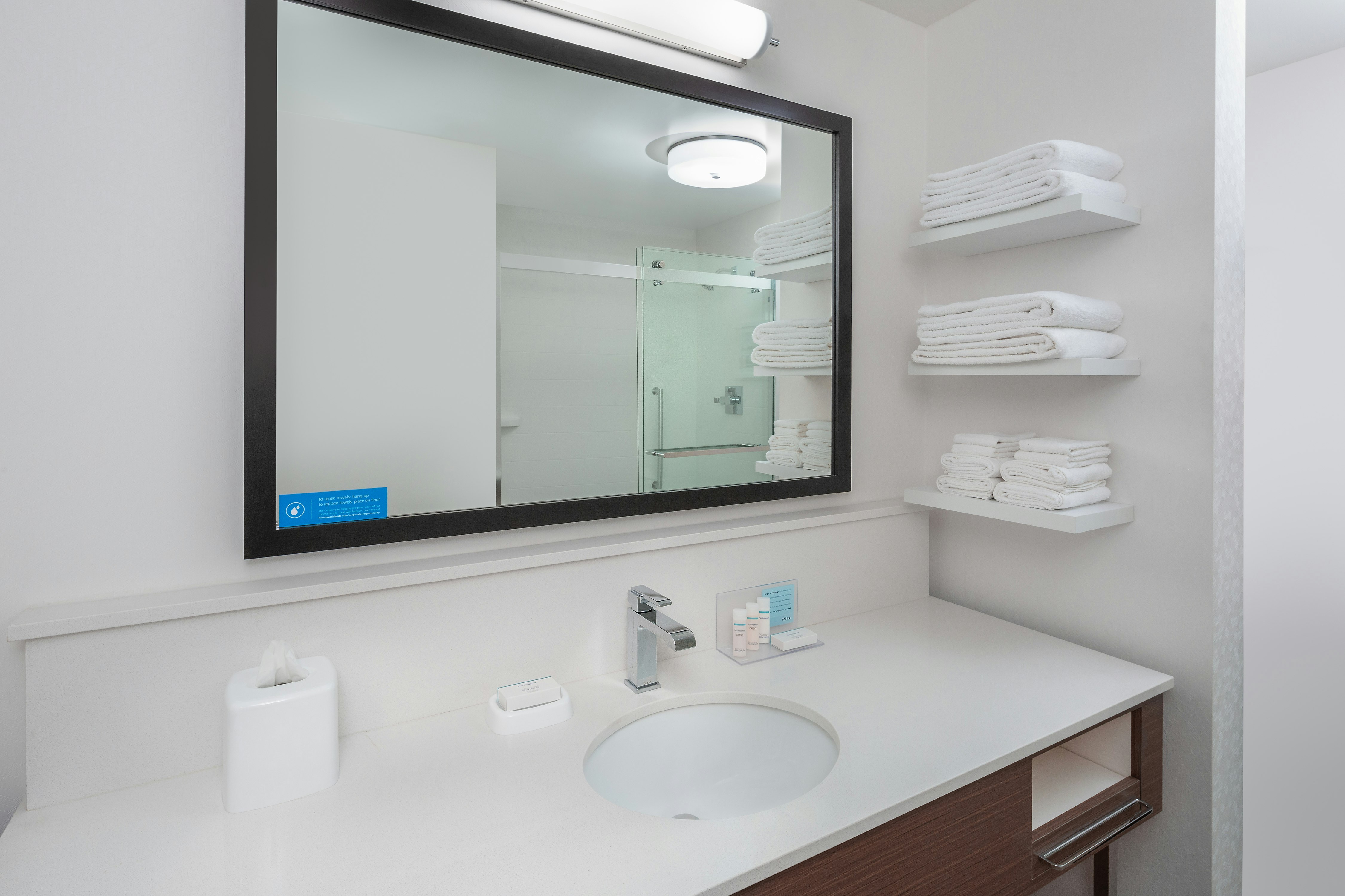 Hampton Inn & Suites San Diego Liberty Station