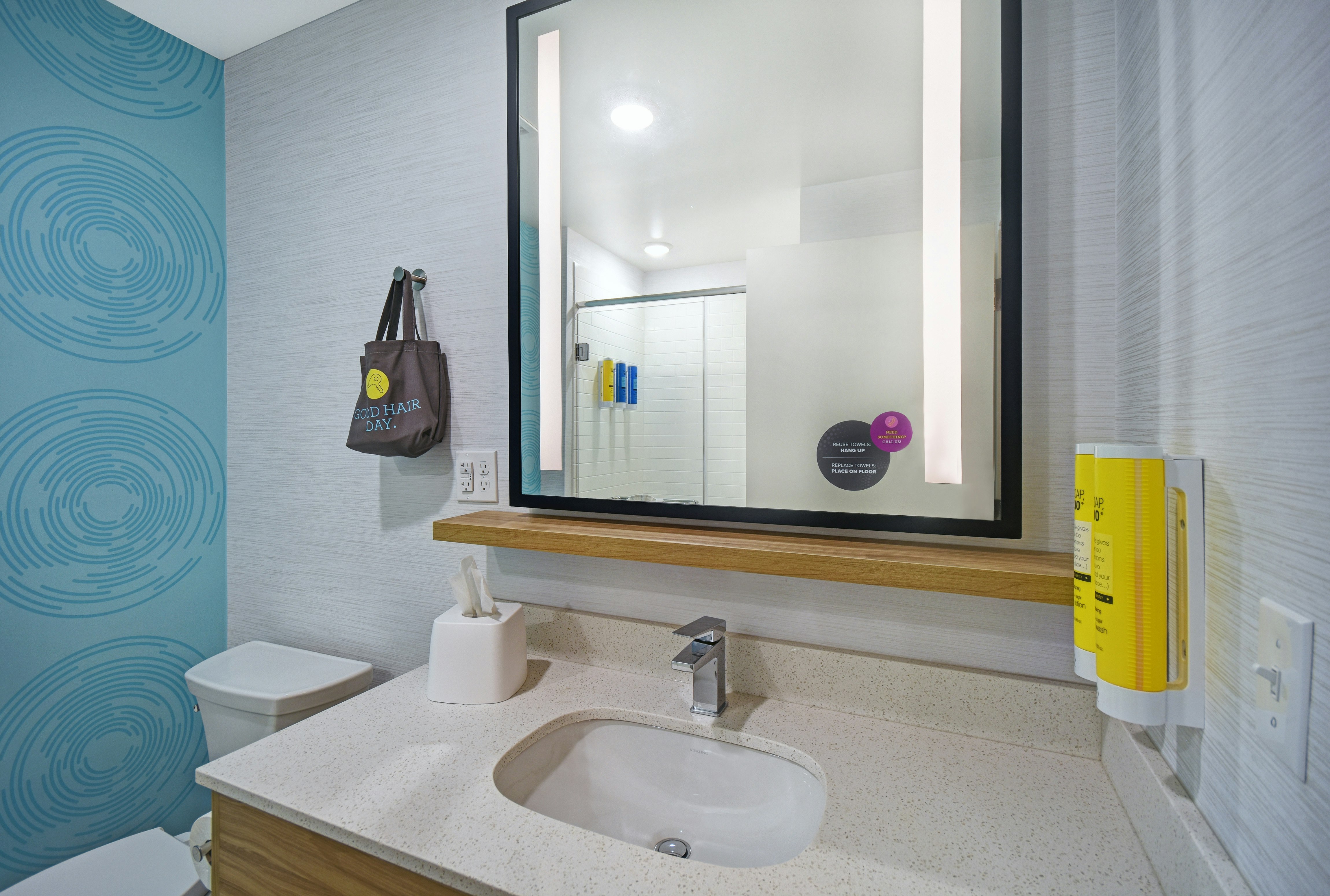 Tru by Hilton Grand Rapids Airport