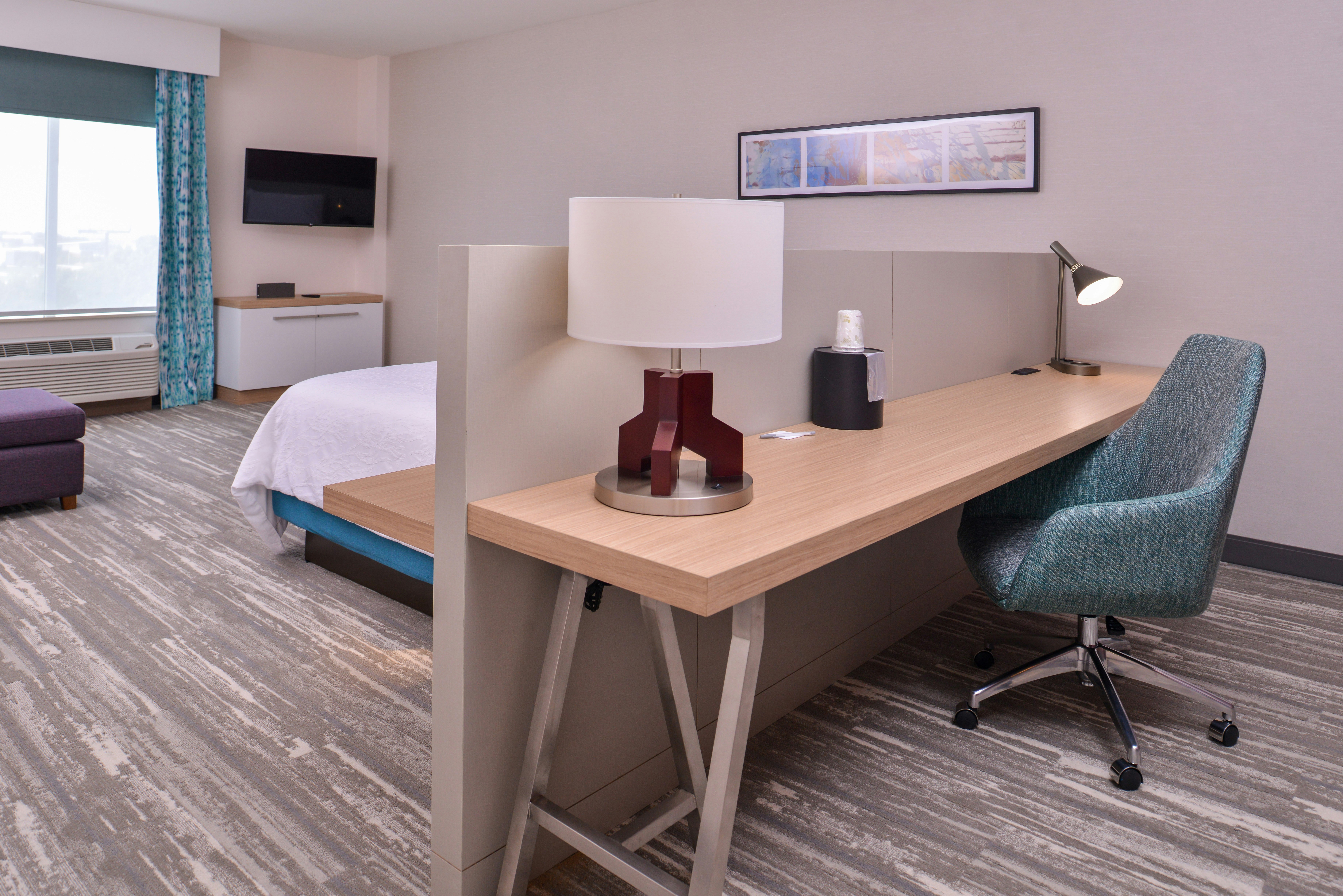1 KING BED DELUXE