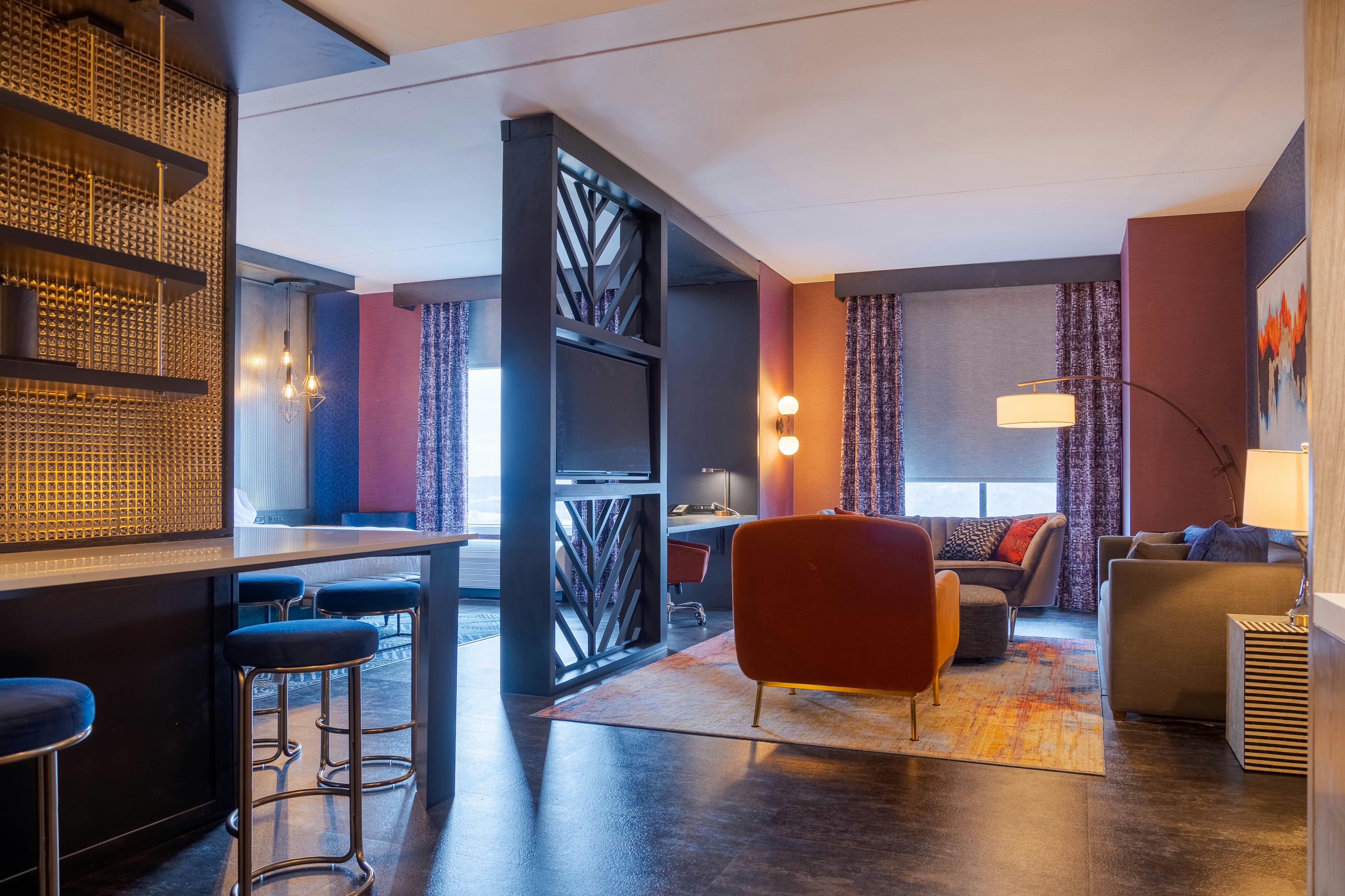 1 KING BED JUNIOR SUITE
