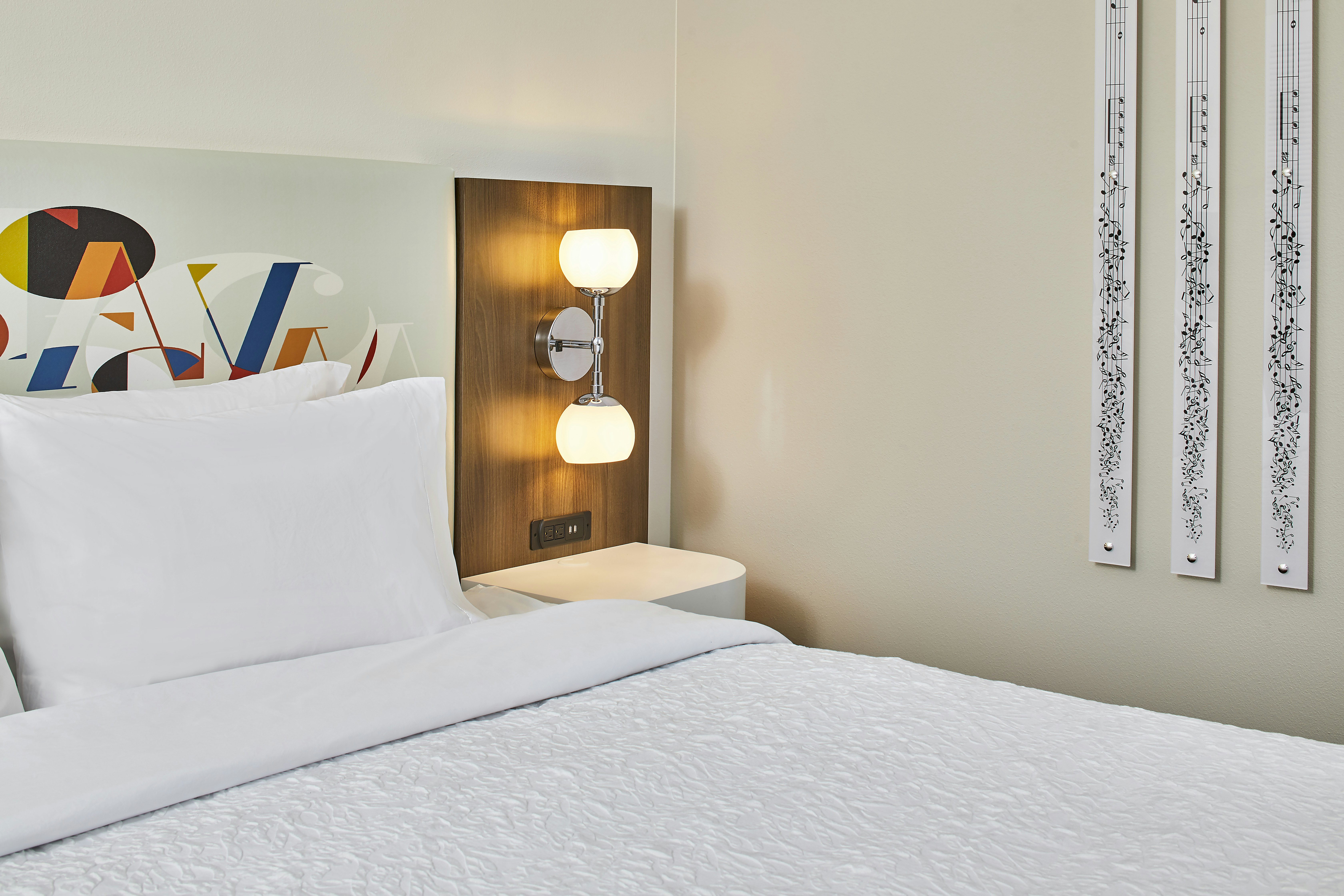 1 KING ROOM
