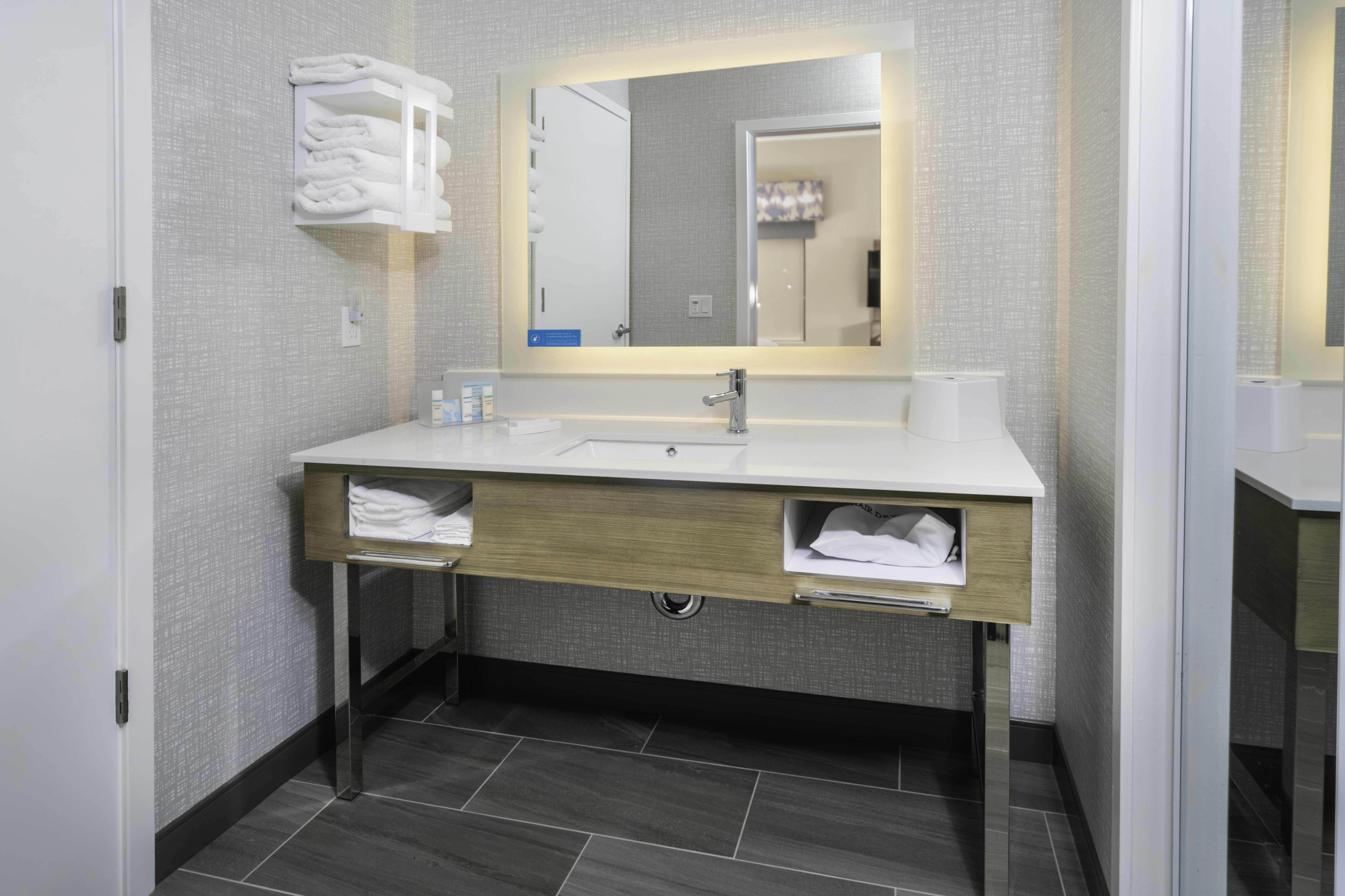 Hampton Inn & Suites Santa Maria