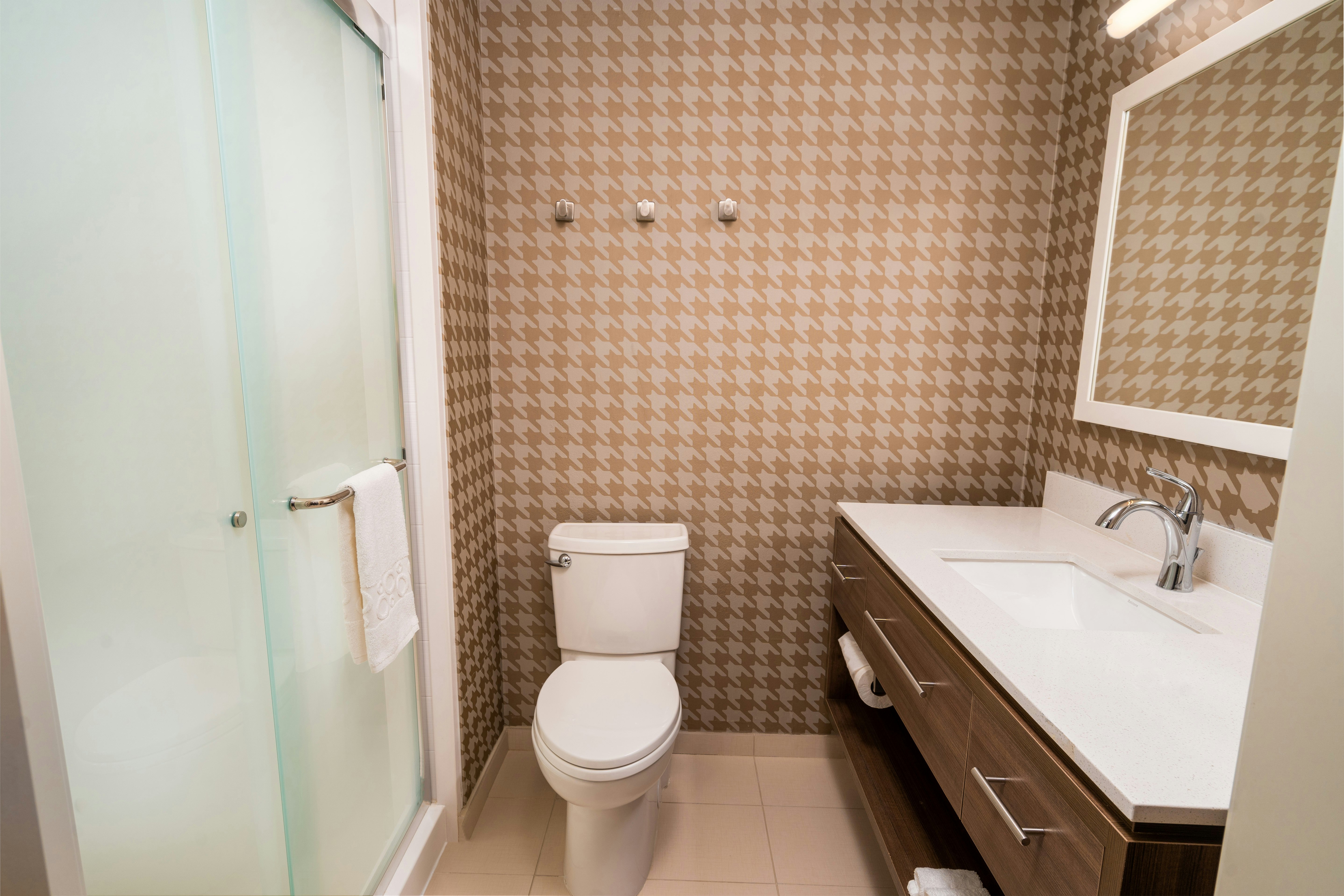 Home2 Suites by Hilton-Bakersfield