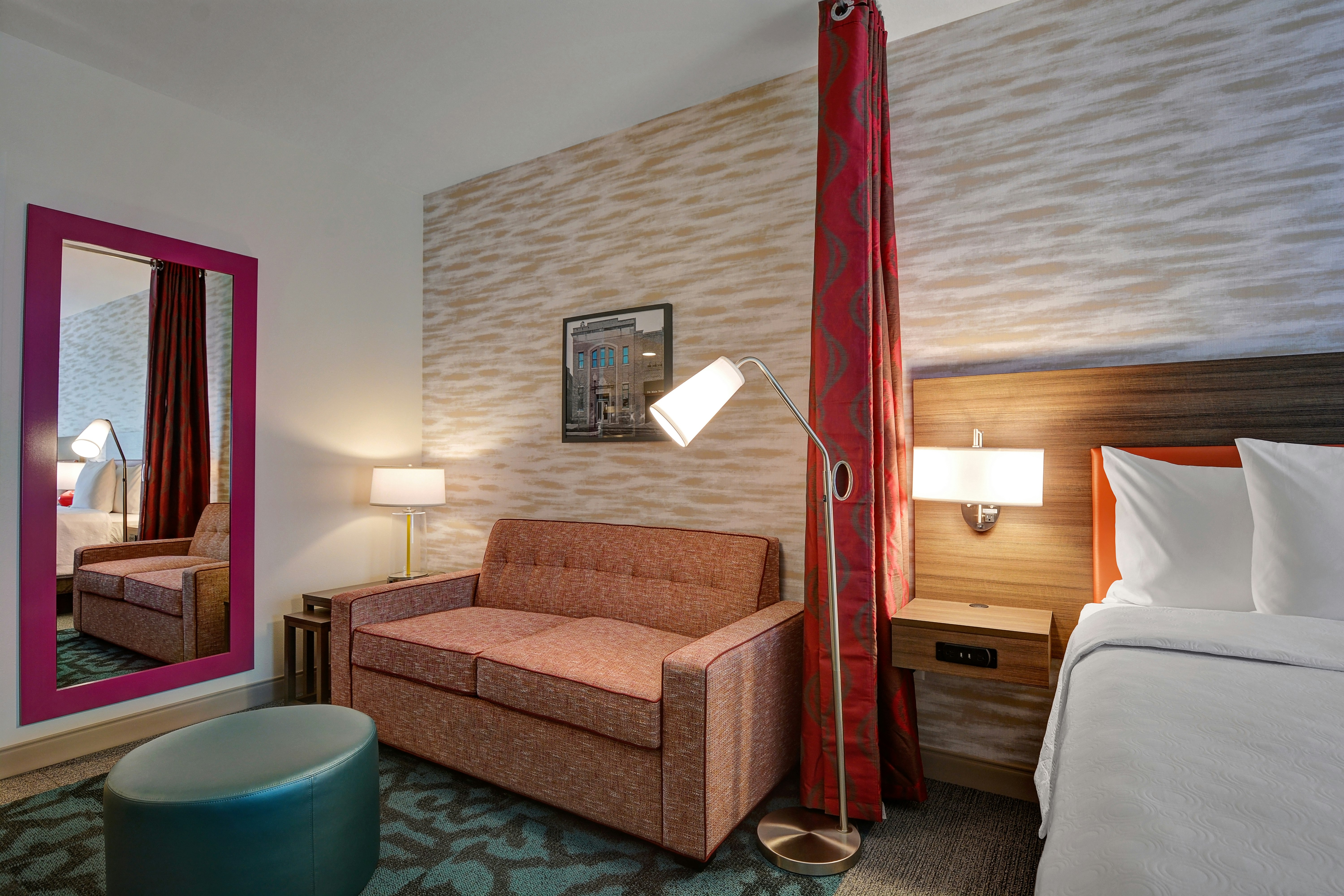2 QN BEDS STUDIO NONSMOK