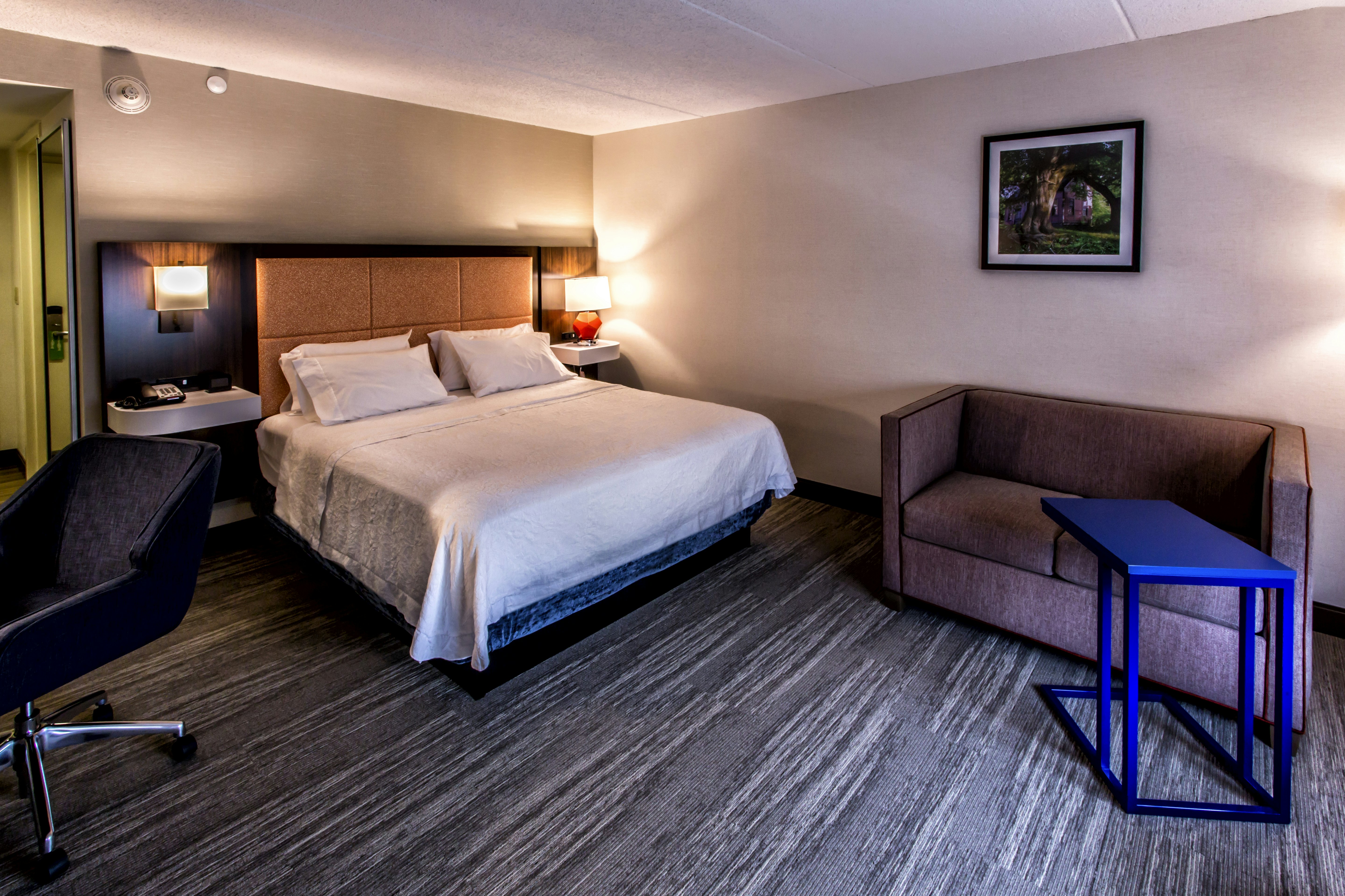 Hampton Inn & Suites Staten Island