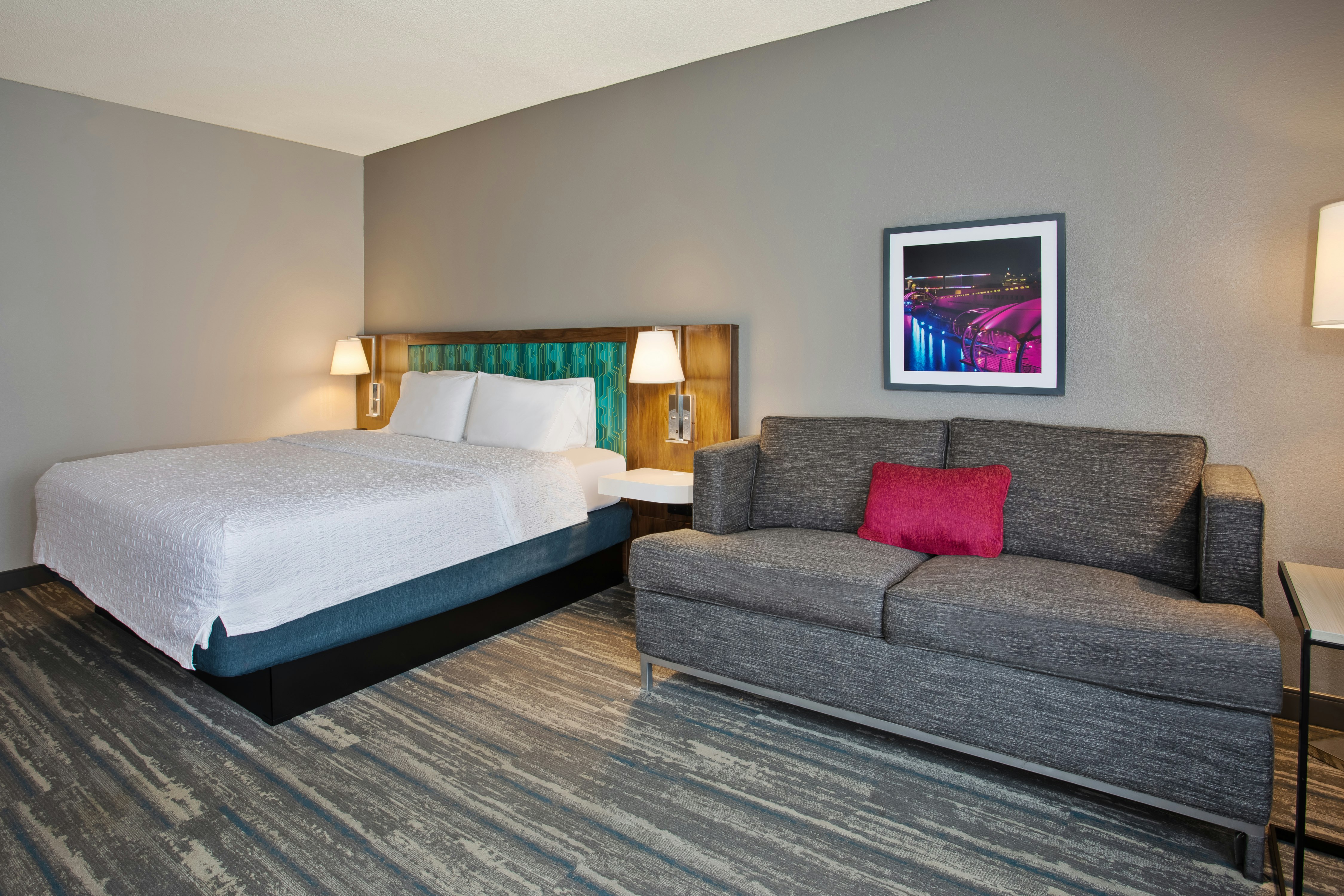 KING BED/STUDIO STE/NONSMK