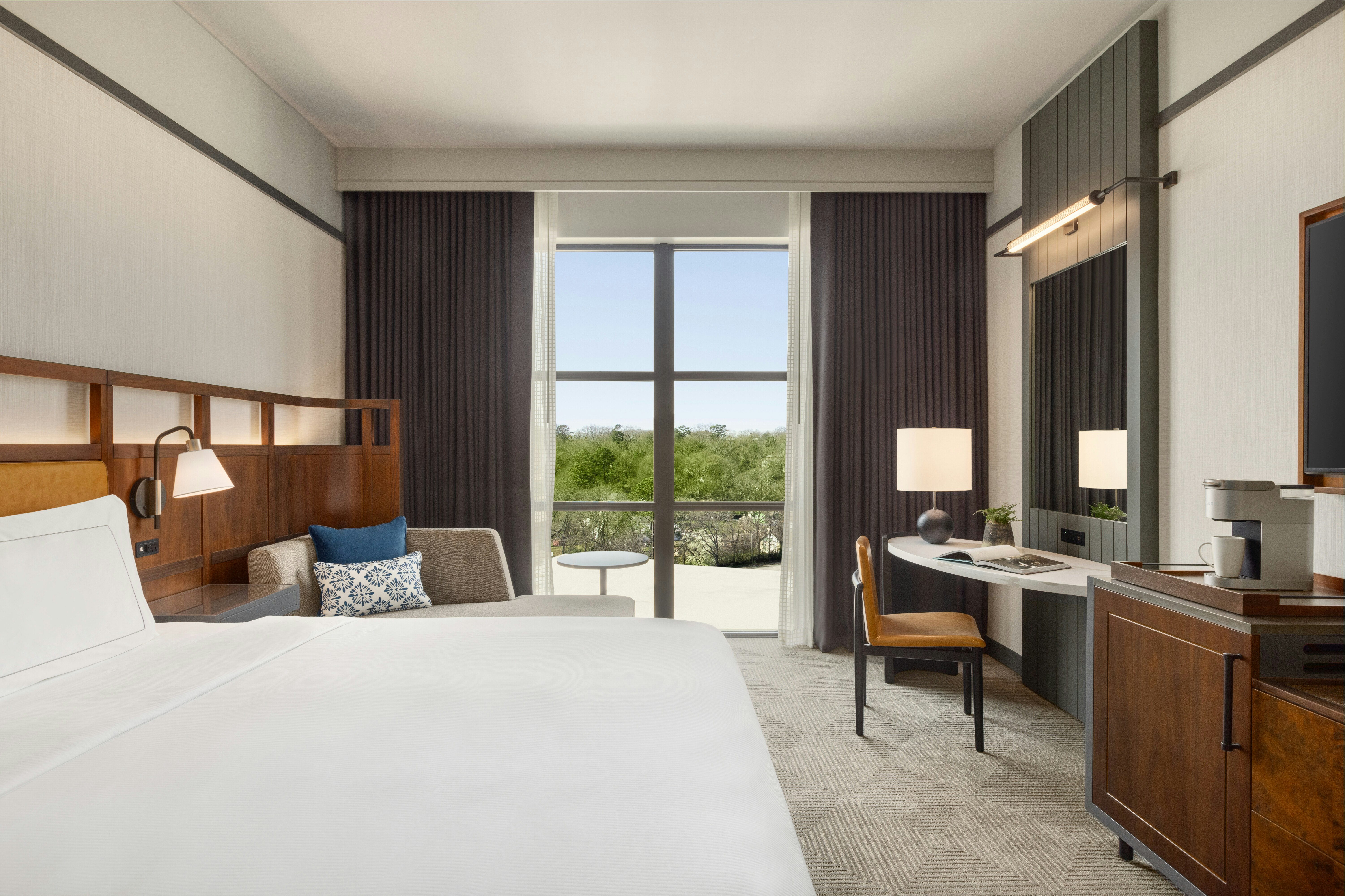 Valley Hotel Homewood Birmingham, Curio Collection by Hilton