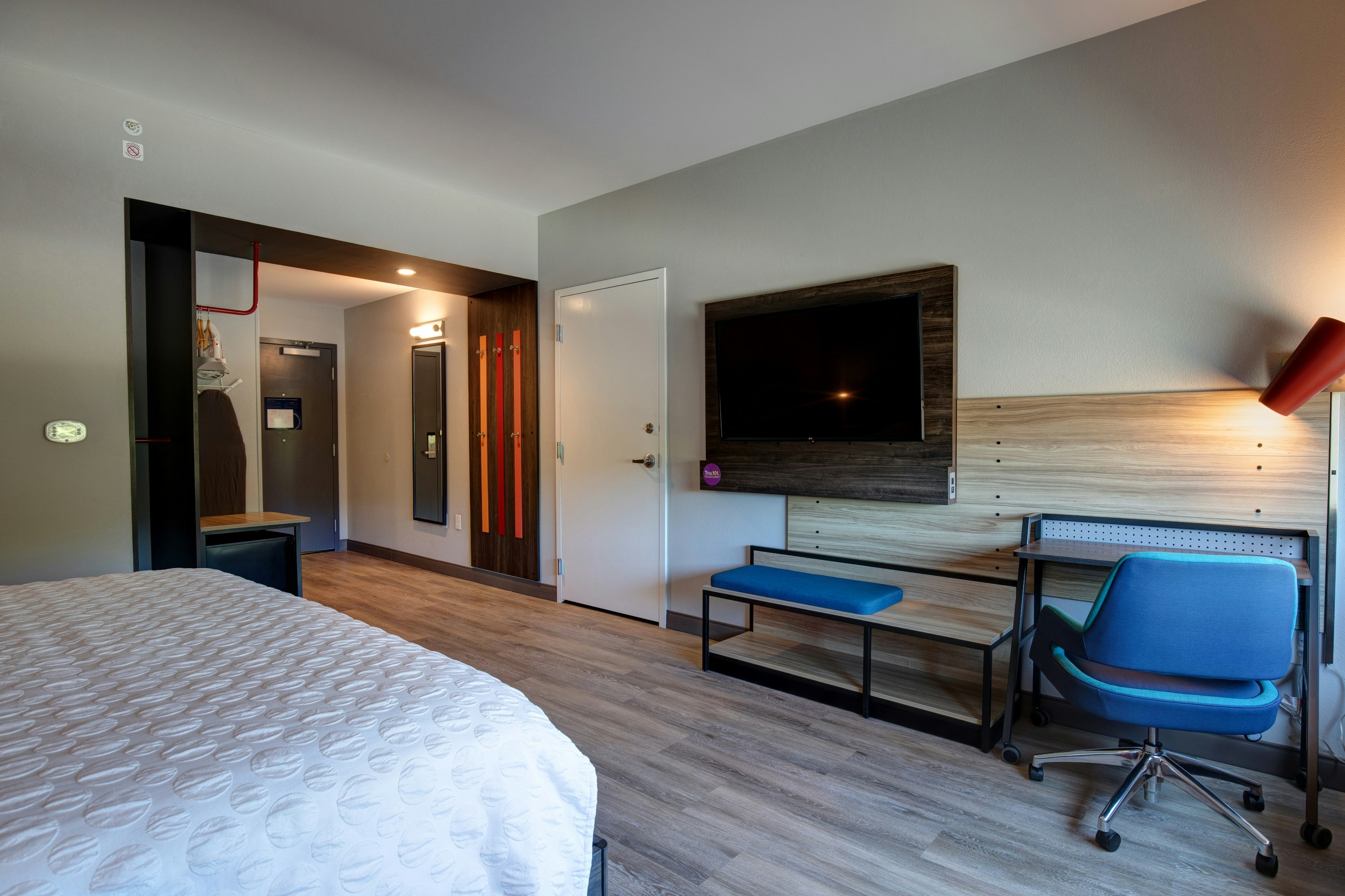 Tru by Hilton Eugene