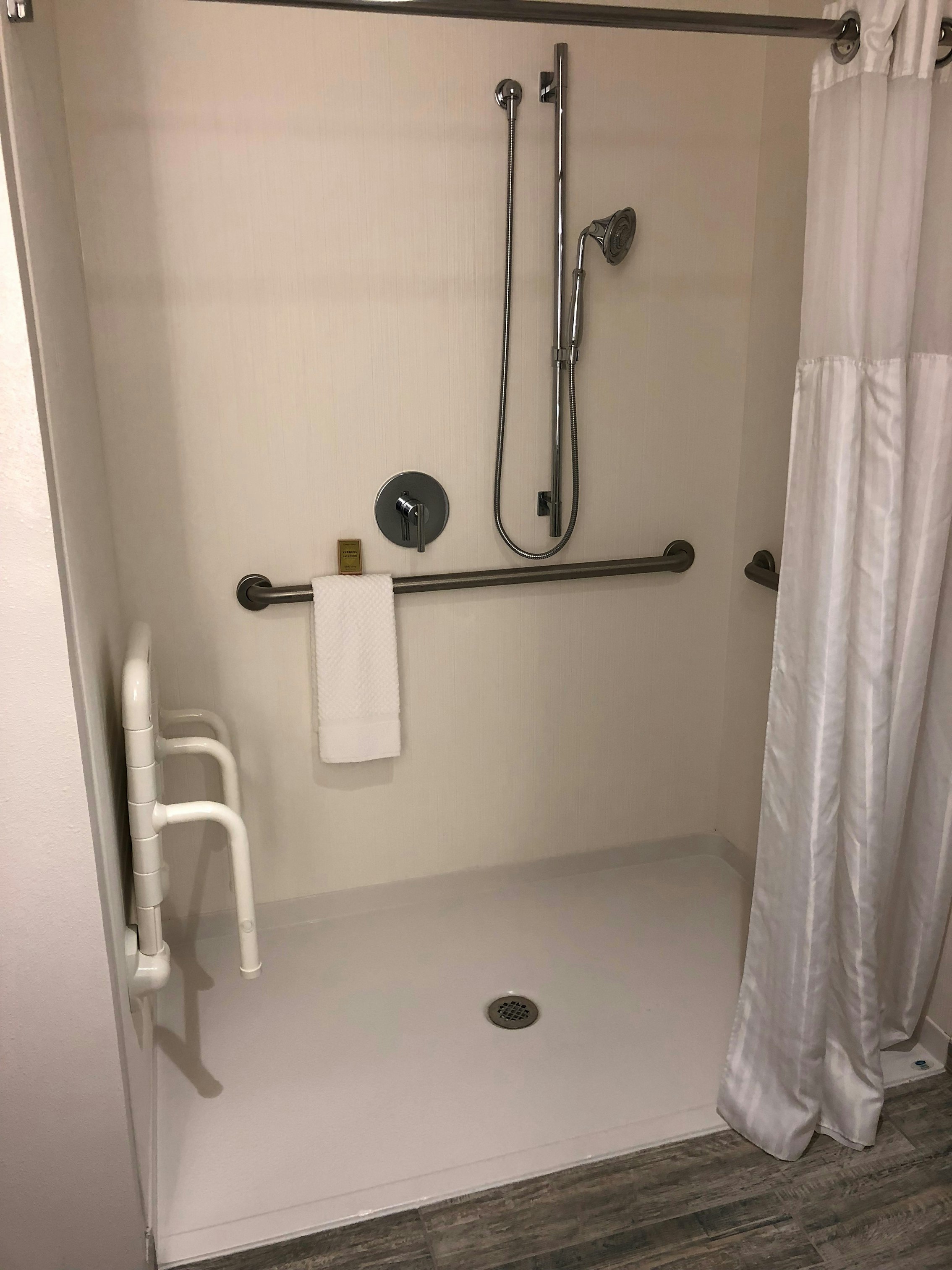 Island House Hotel Orange Beach – a DoubleTree by Hilton