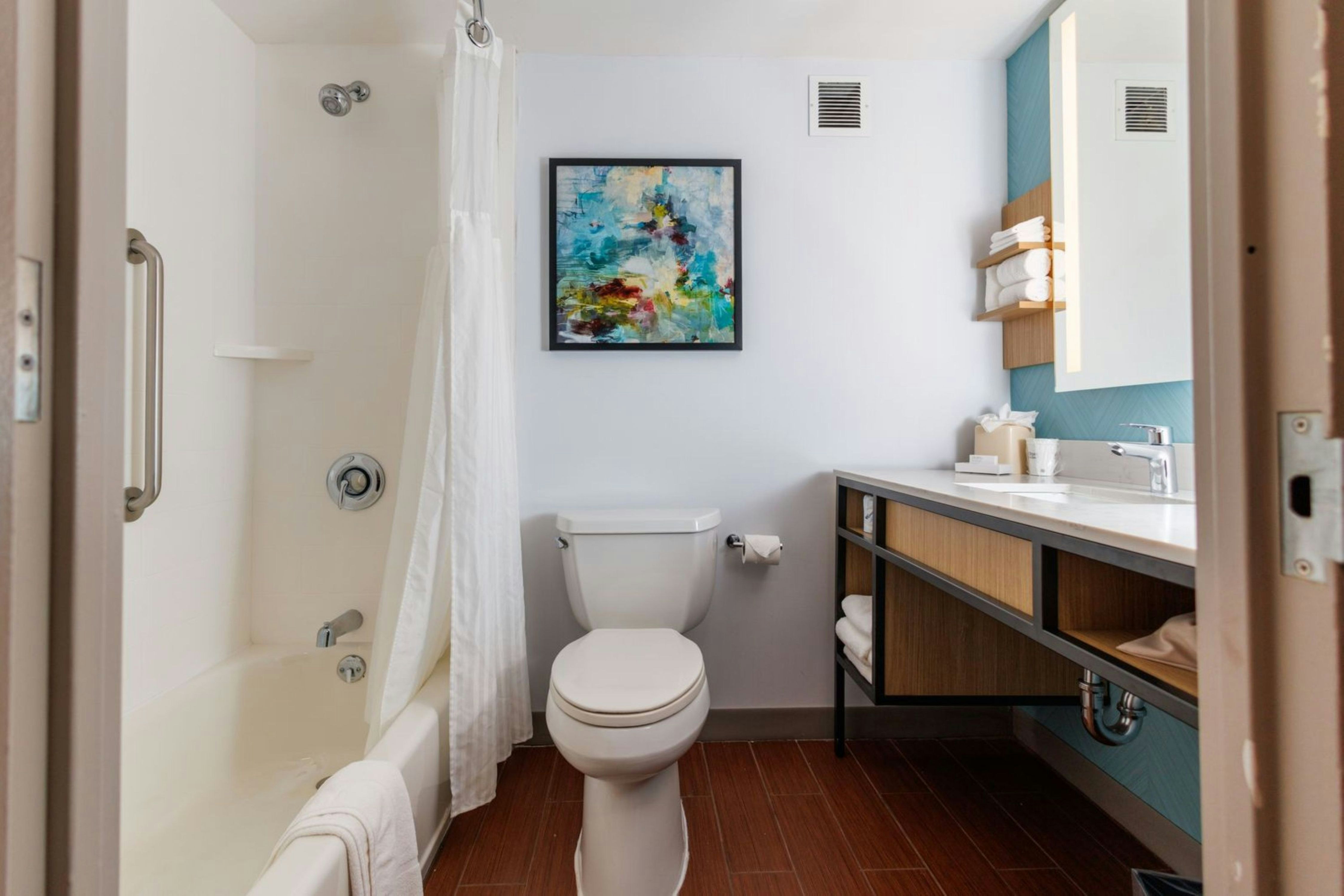 2 QUEEN DELUXE SUITE
