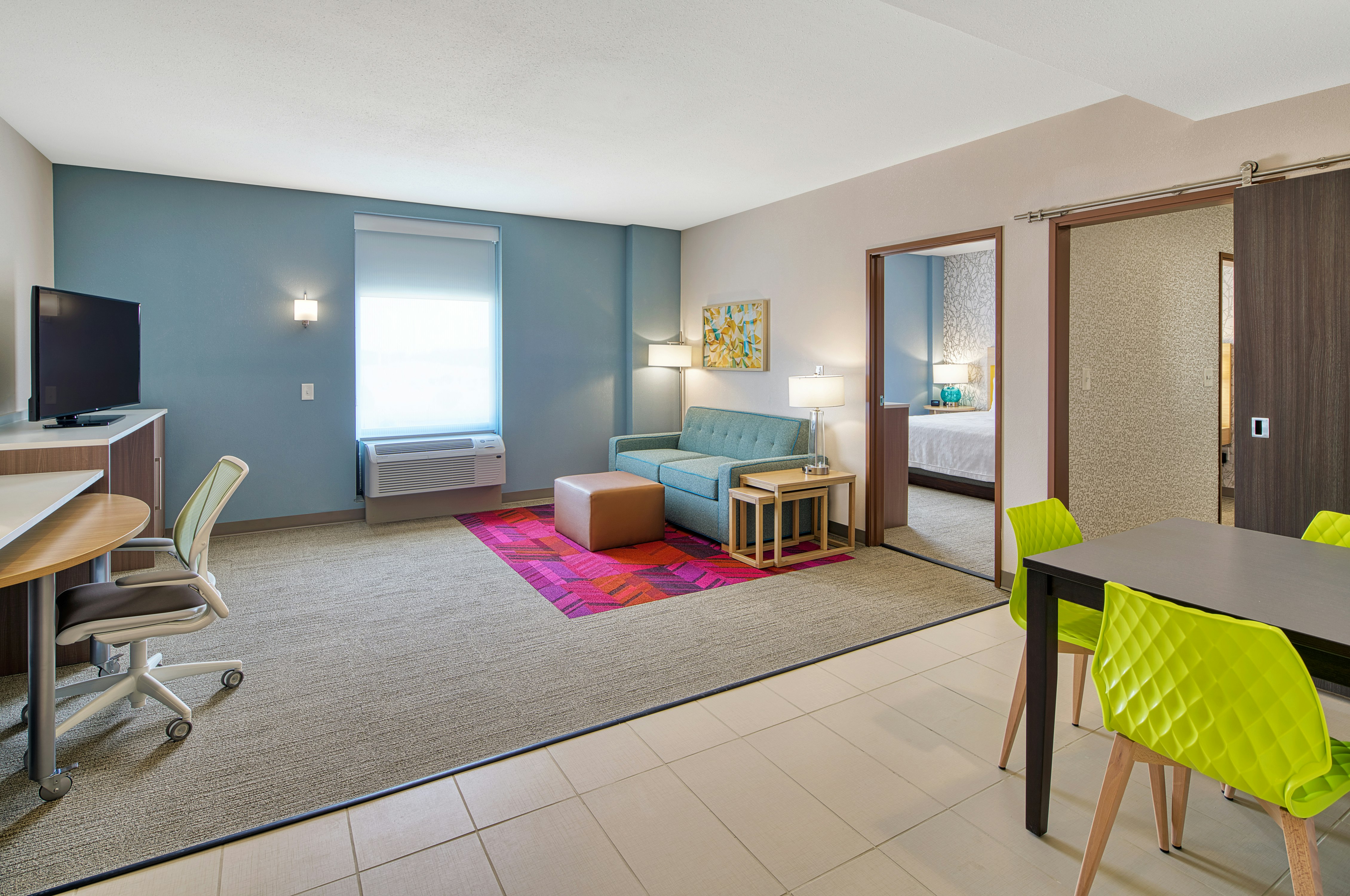 1 KING 1BDRM SUITE NONSMOK