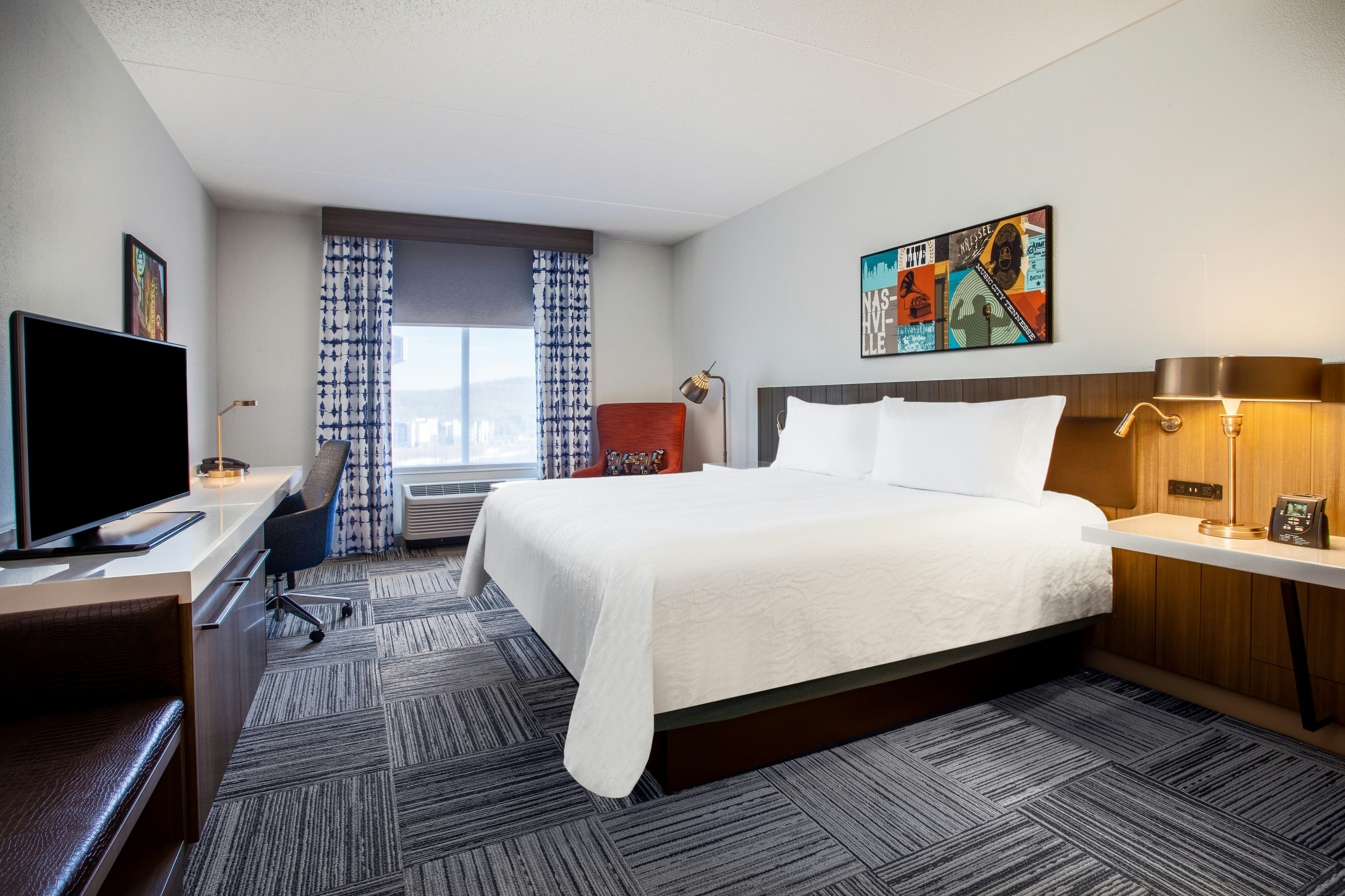 1 KING BED