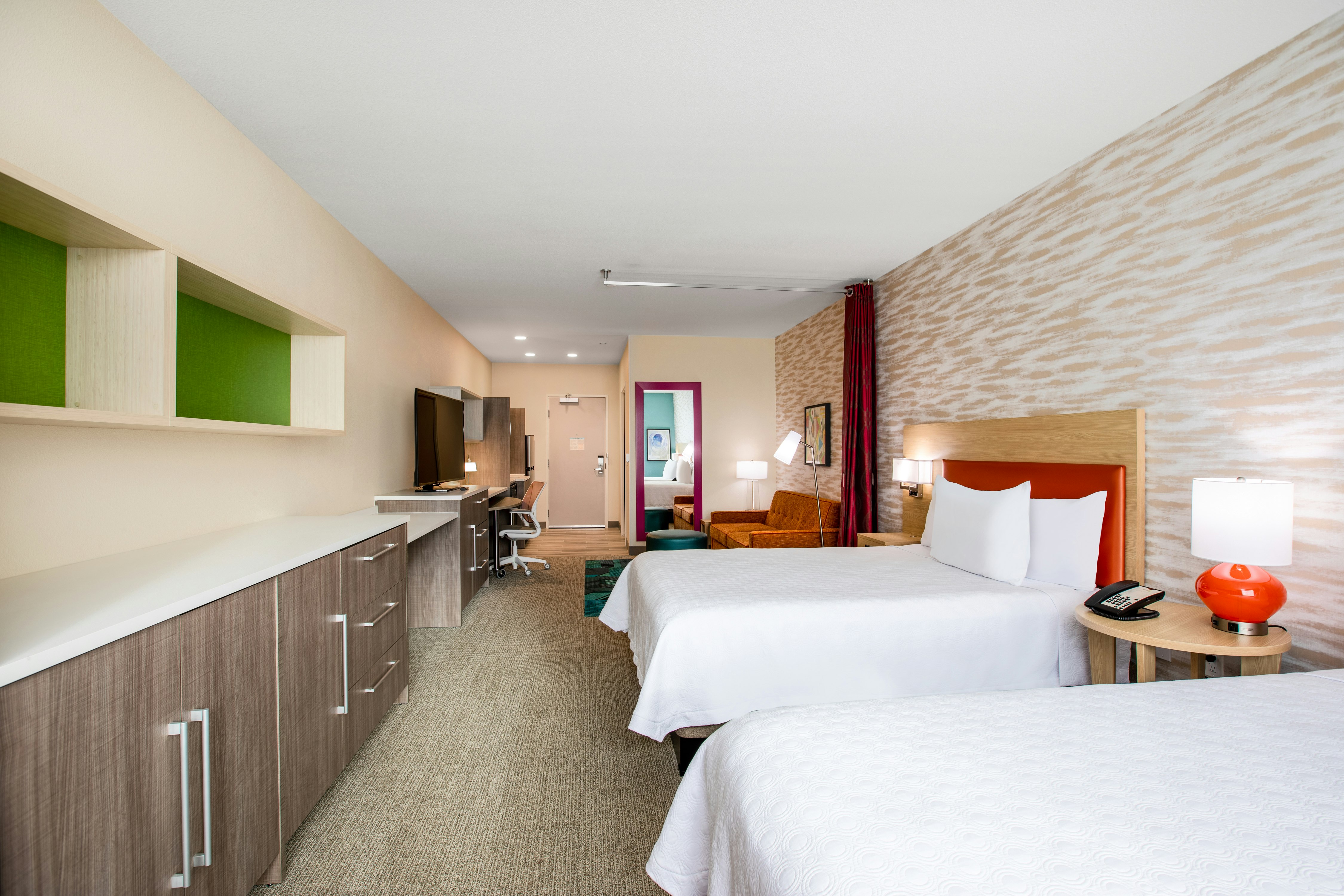 2 QN BEDS STUDIO NONSMOK