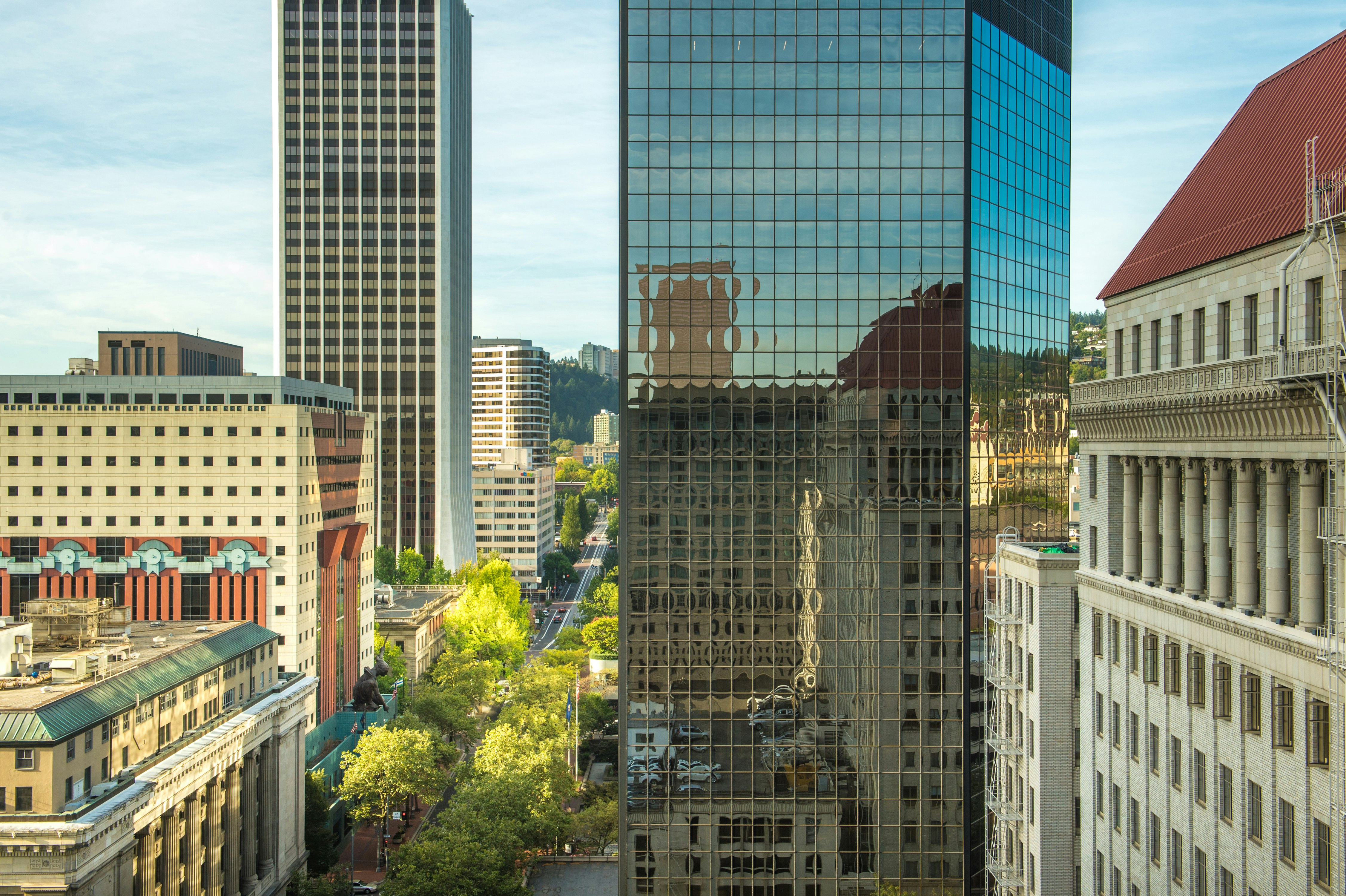 1 KING CITY VIEW ROOM