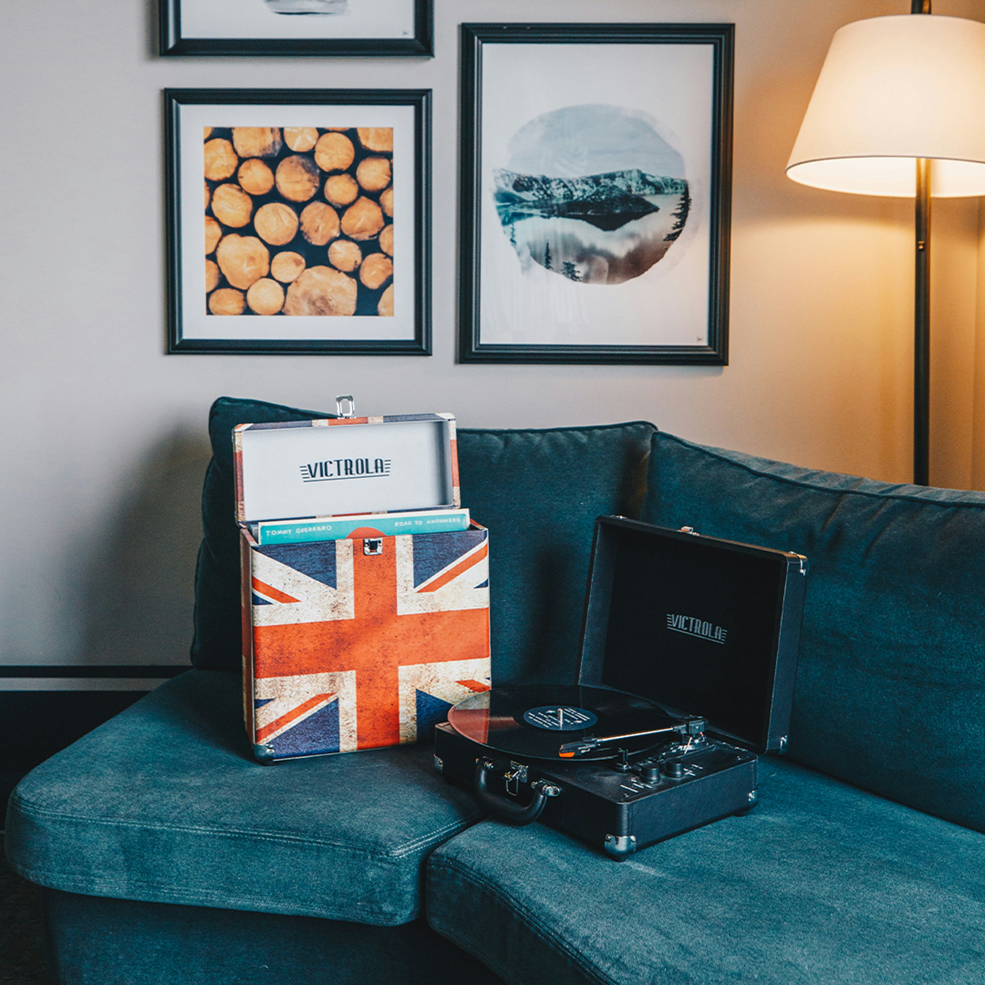 VINYL SUITE- 1 KING