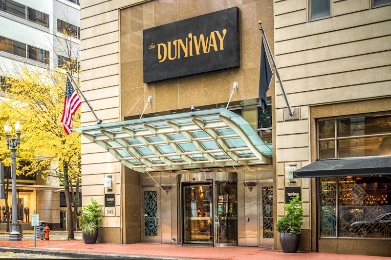 The Duniway Portland, a Hilton Hotel
