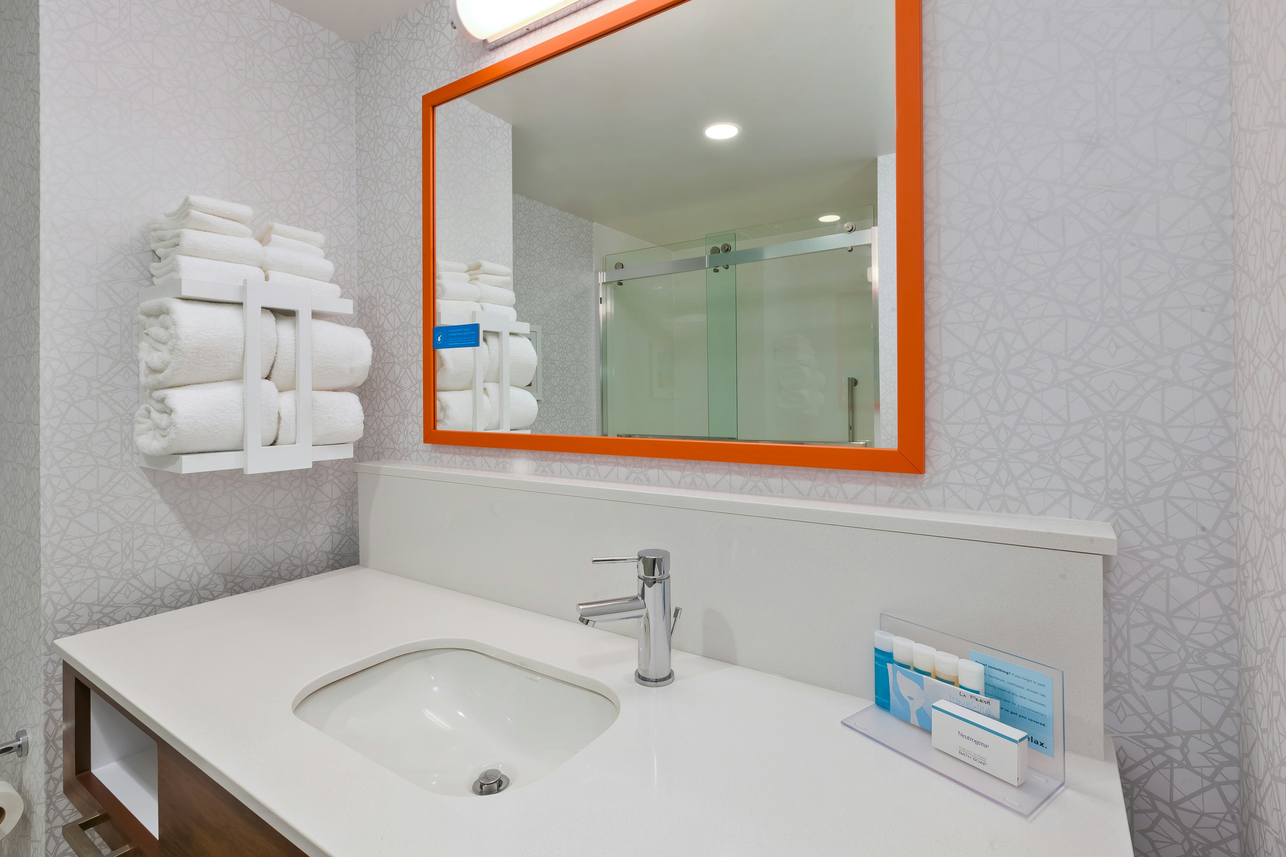 Hampton Inn by Hilton Buzzards Bay Cape Cod Canal