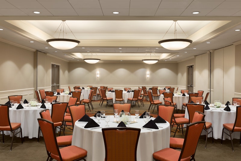 DoubleTree by Hilton Hartford – Bradley Airport