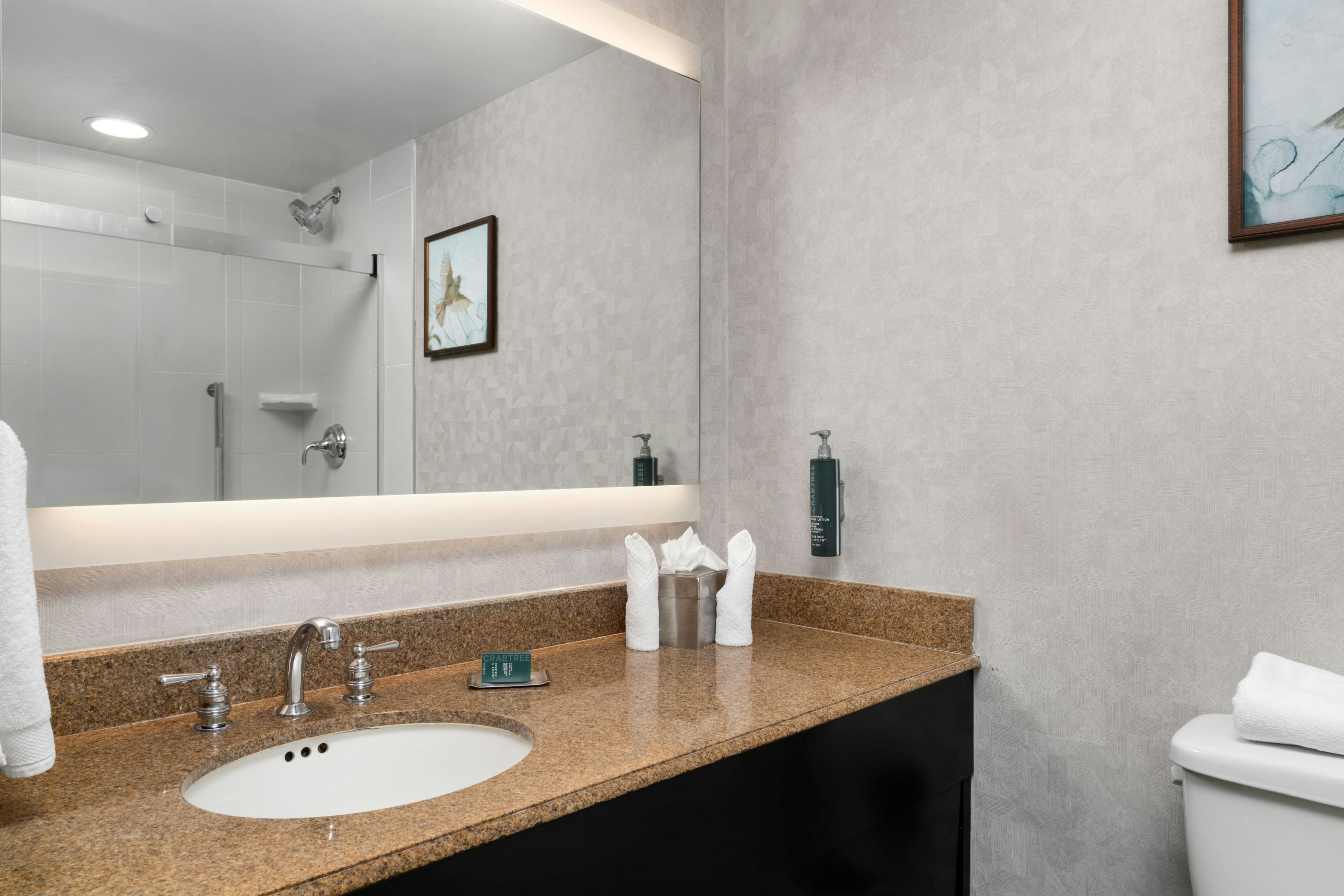 DoubleTree by Hilton Hartford – Bradley Airport