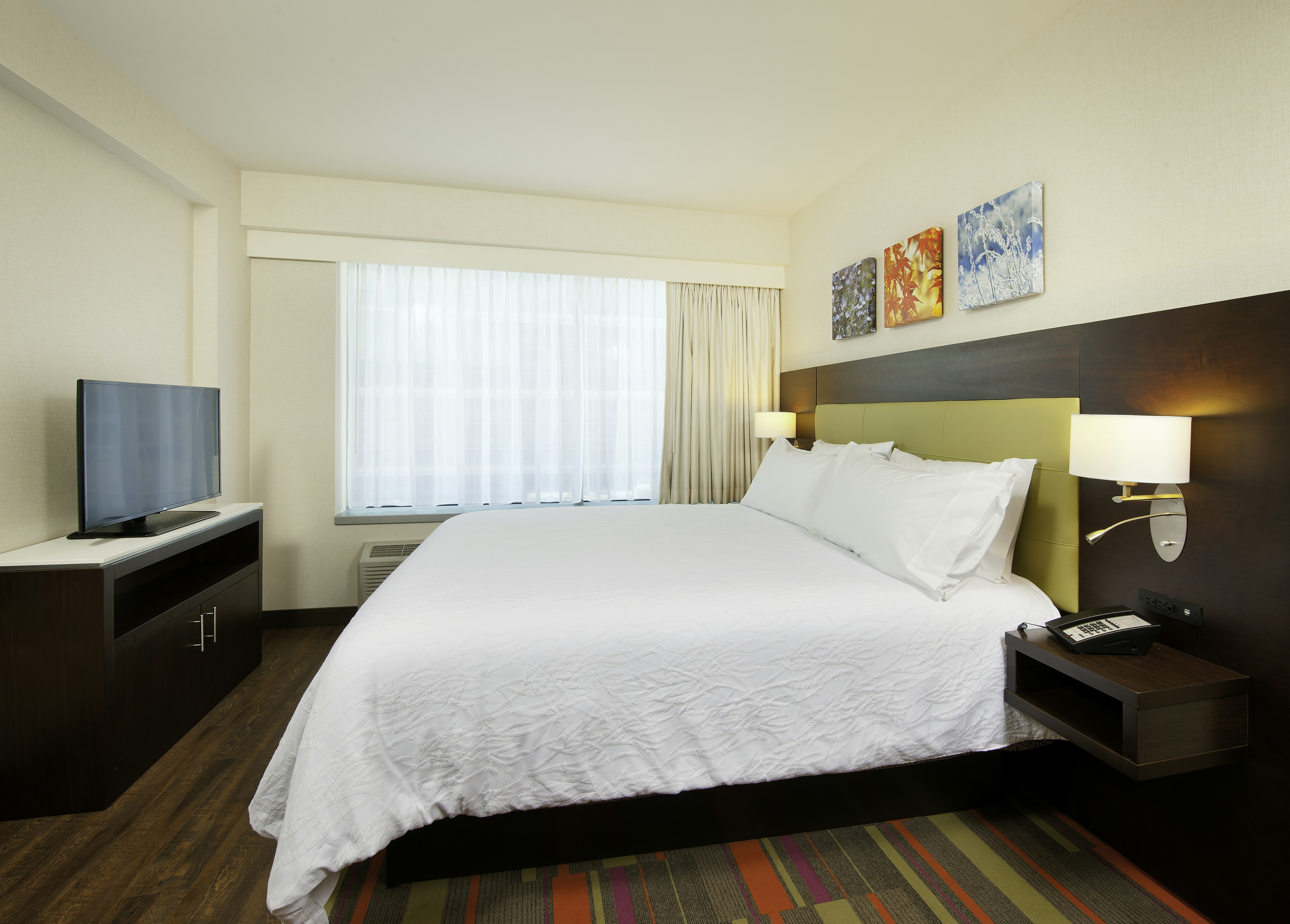 1 KING BED JUNIOR SUITE