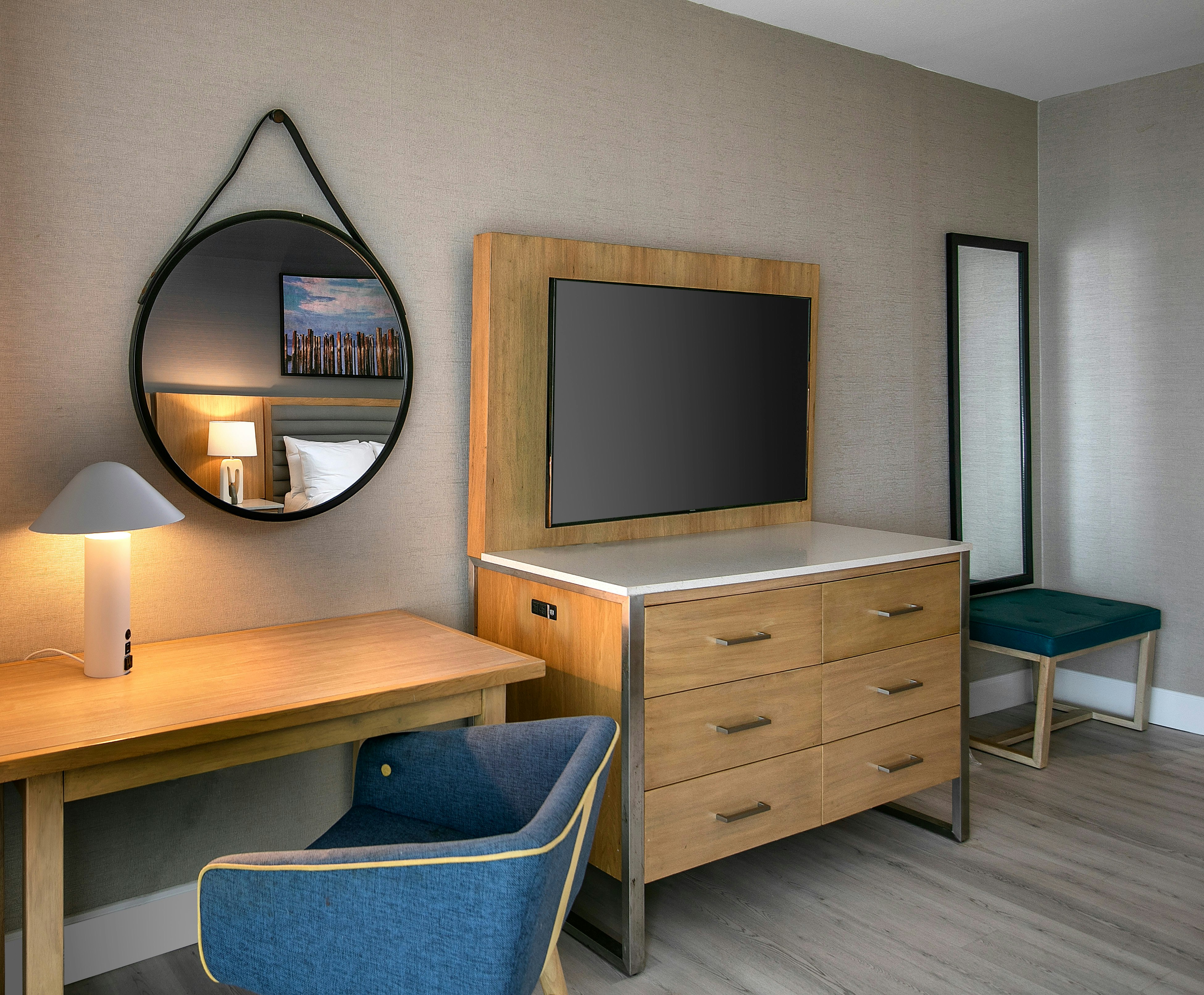 Inn at the Pier Pismo Beach, Curio Collection by Hilton