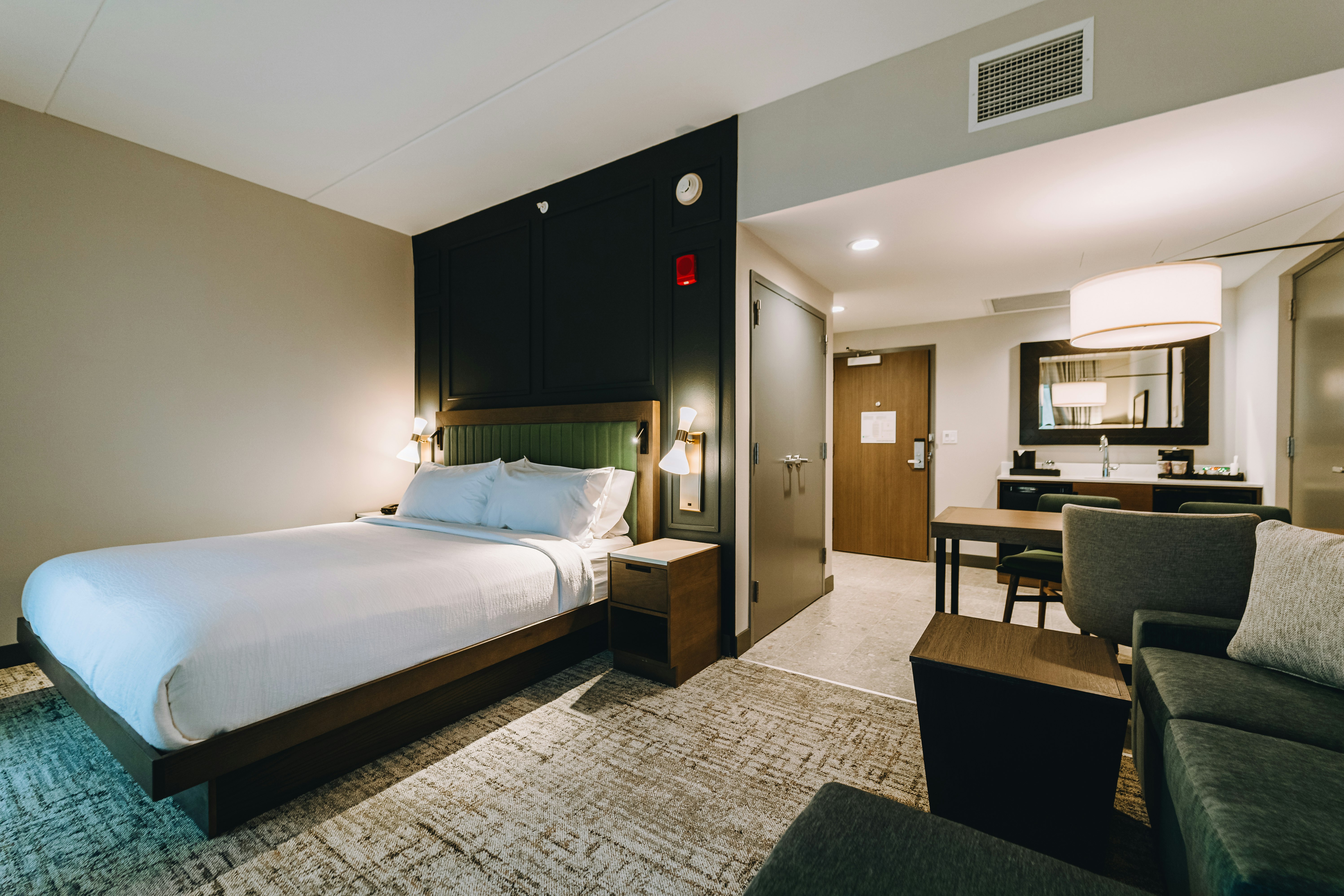 Embassy Suites by Hilton Gatlinburg Resort