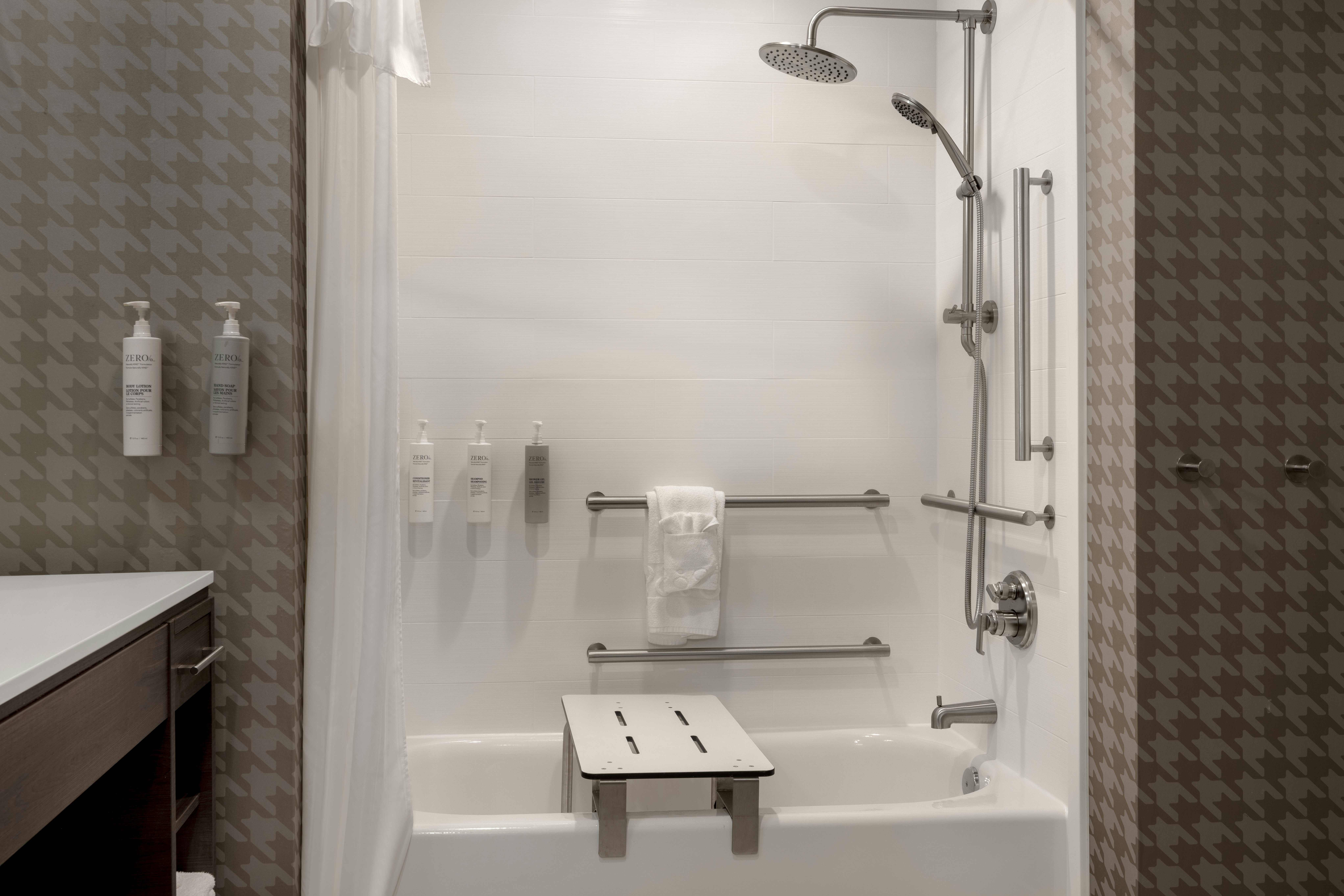 1KG ACC TUB STUDIO SUITE
