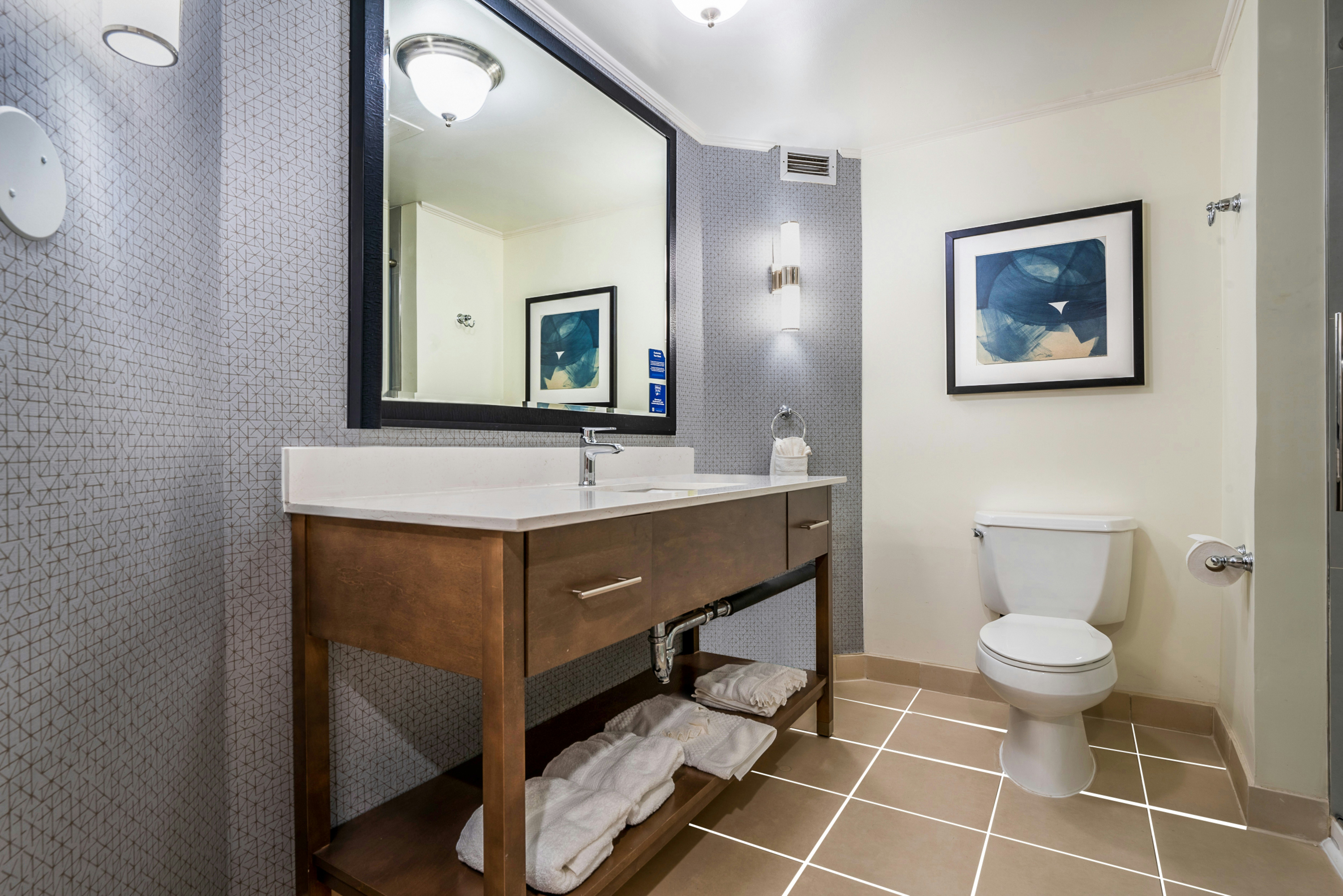 DoubleTree by Hilton South Charlotte Tyvola