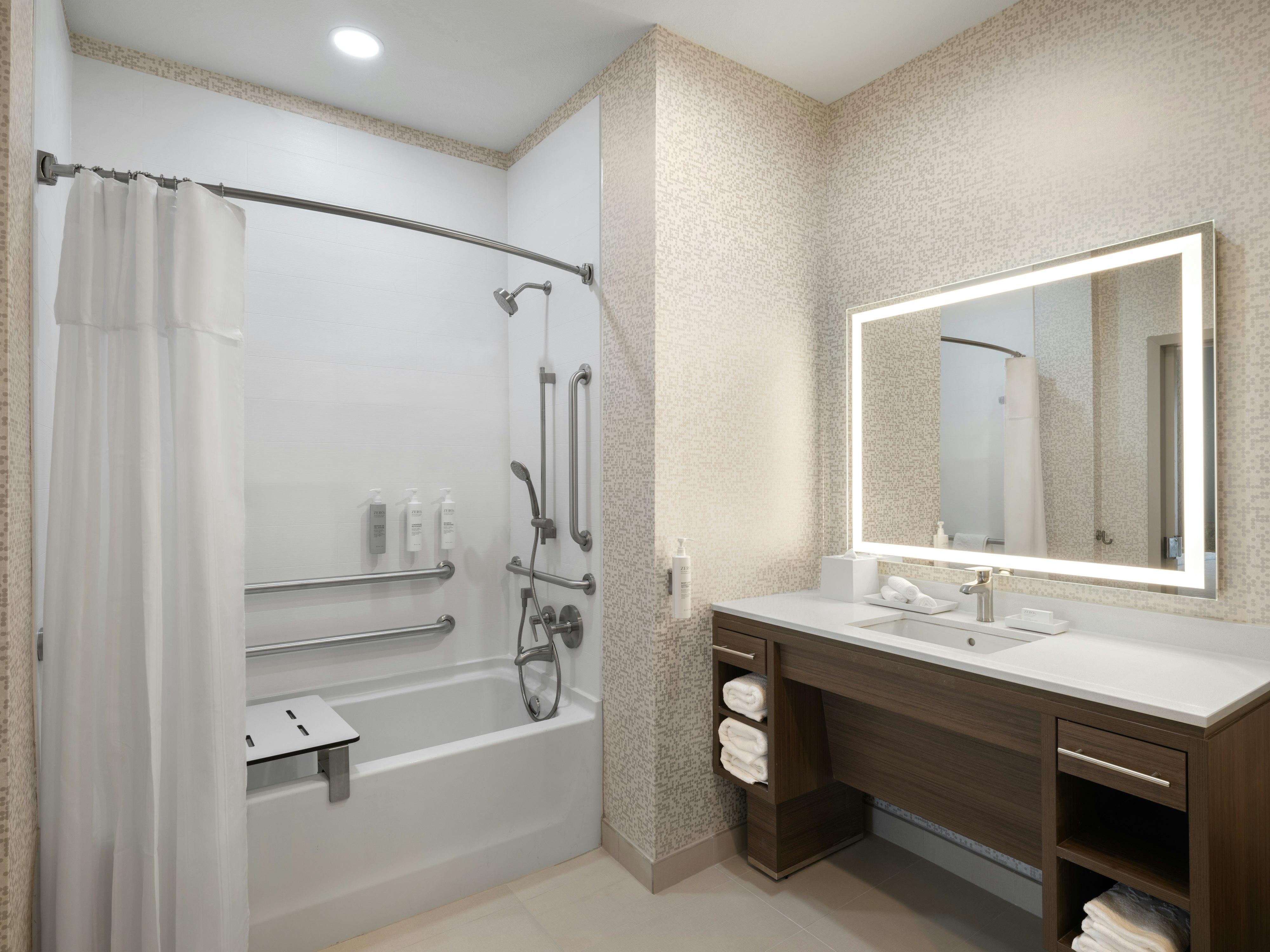 1KG ACC RI SHOWER SUITE