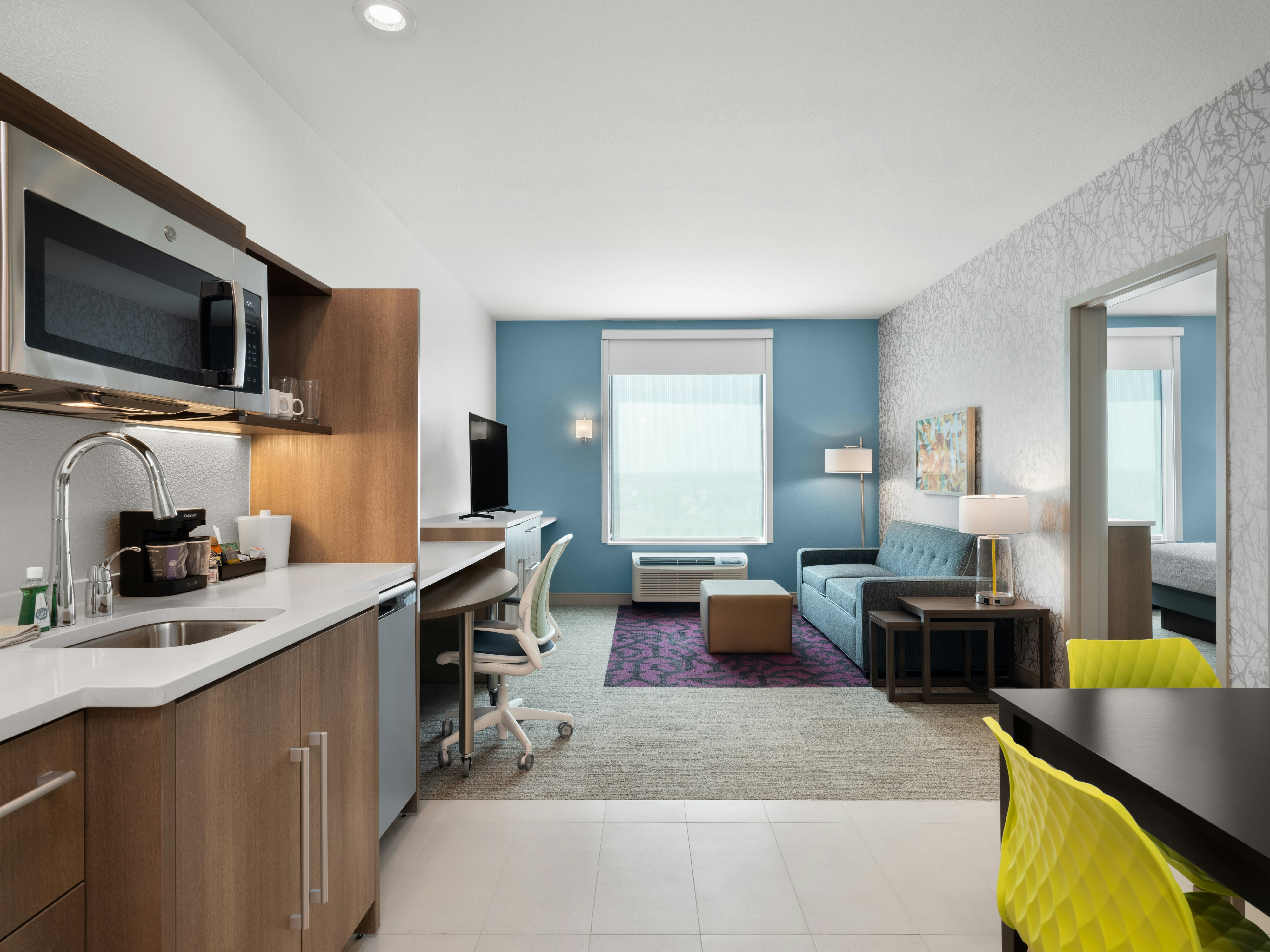 1 KING 1BEDROOM SUITE