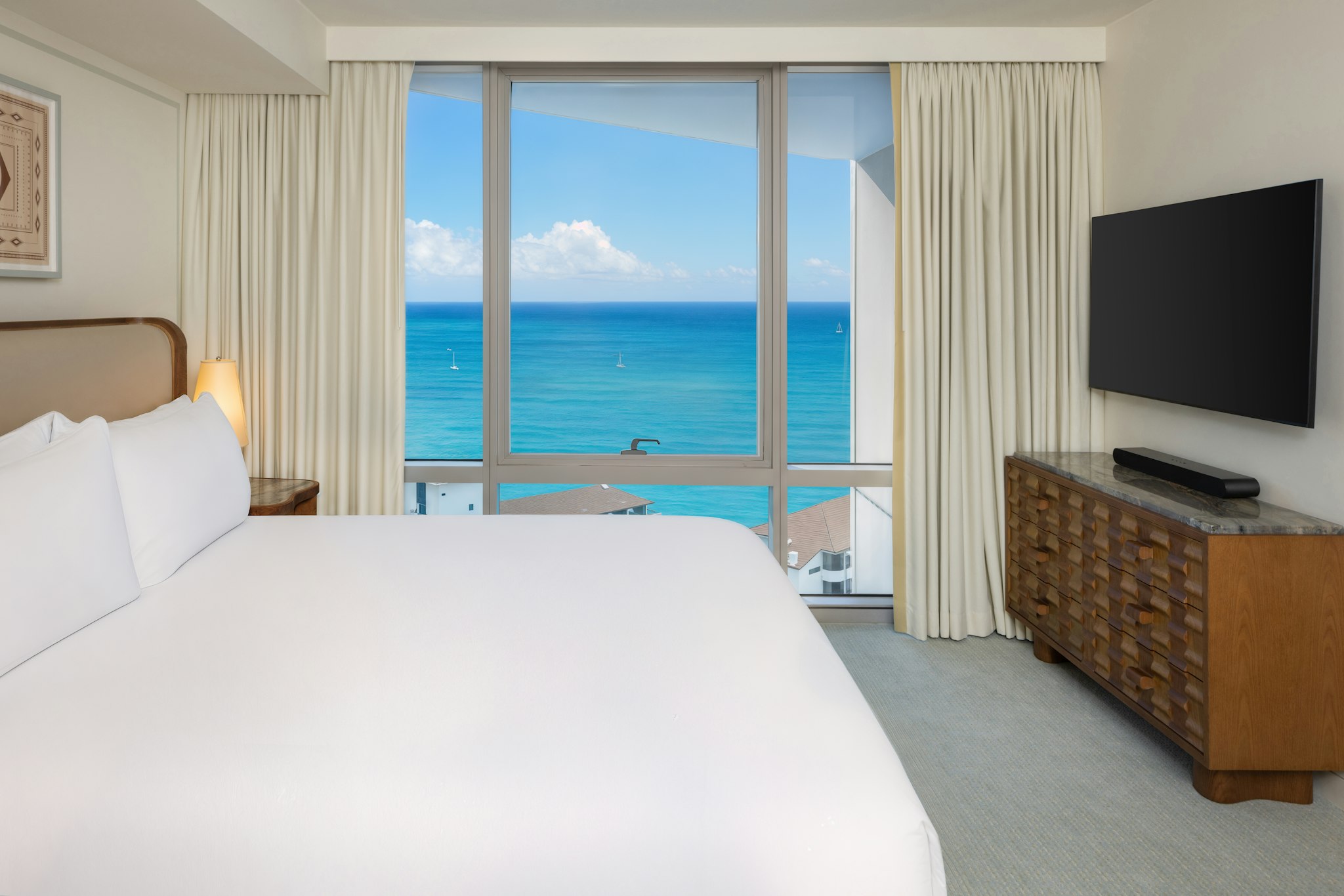 Ka La'i Waikiki Beach, LXR Hotels & Resorts