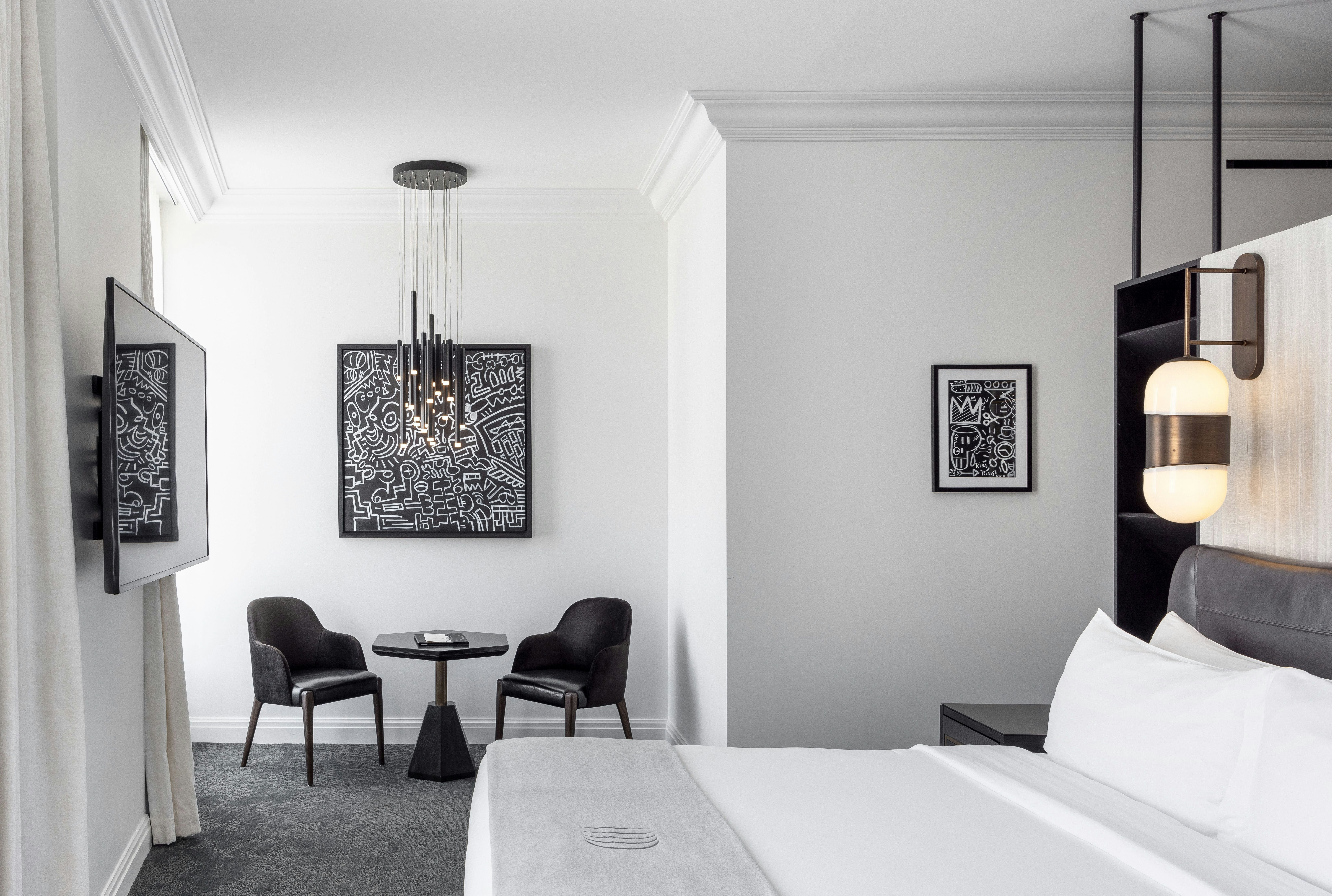 ATRIUM KING JUNIOR SUITE