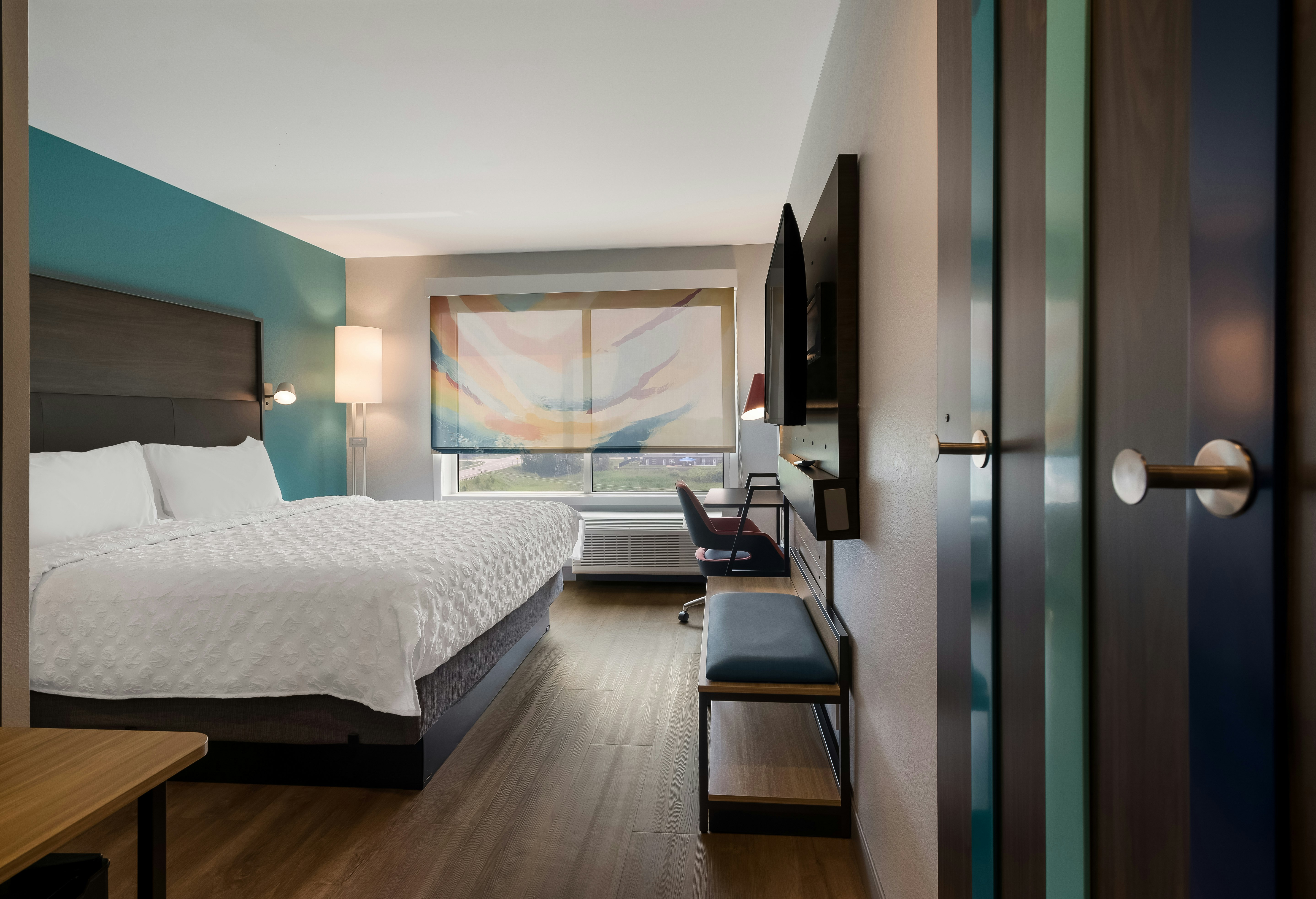 Tru by Hilton Novi Detroit