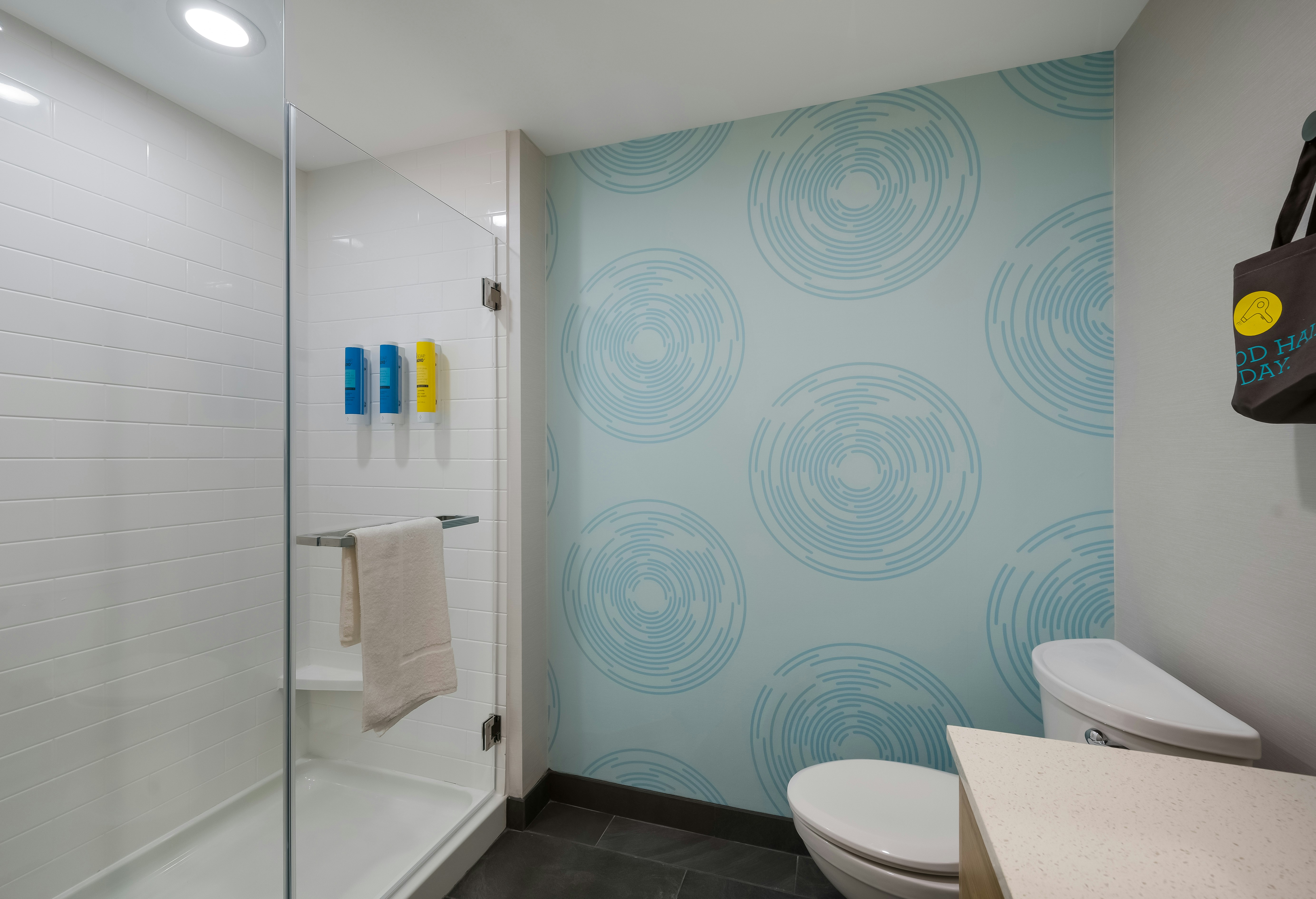 Tru by Hilton Novi Detroit